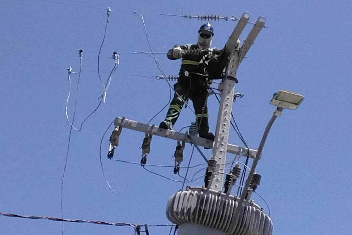 No Carnaval, Copel reforça equipes de manutenção no litoral