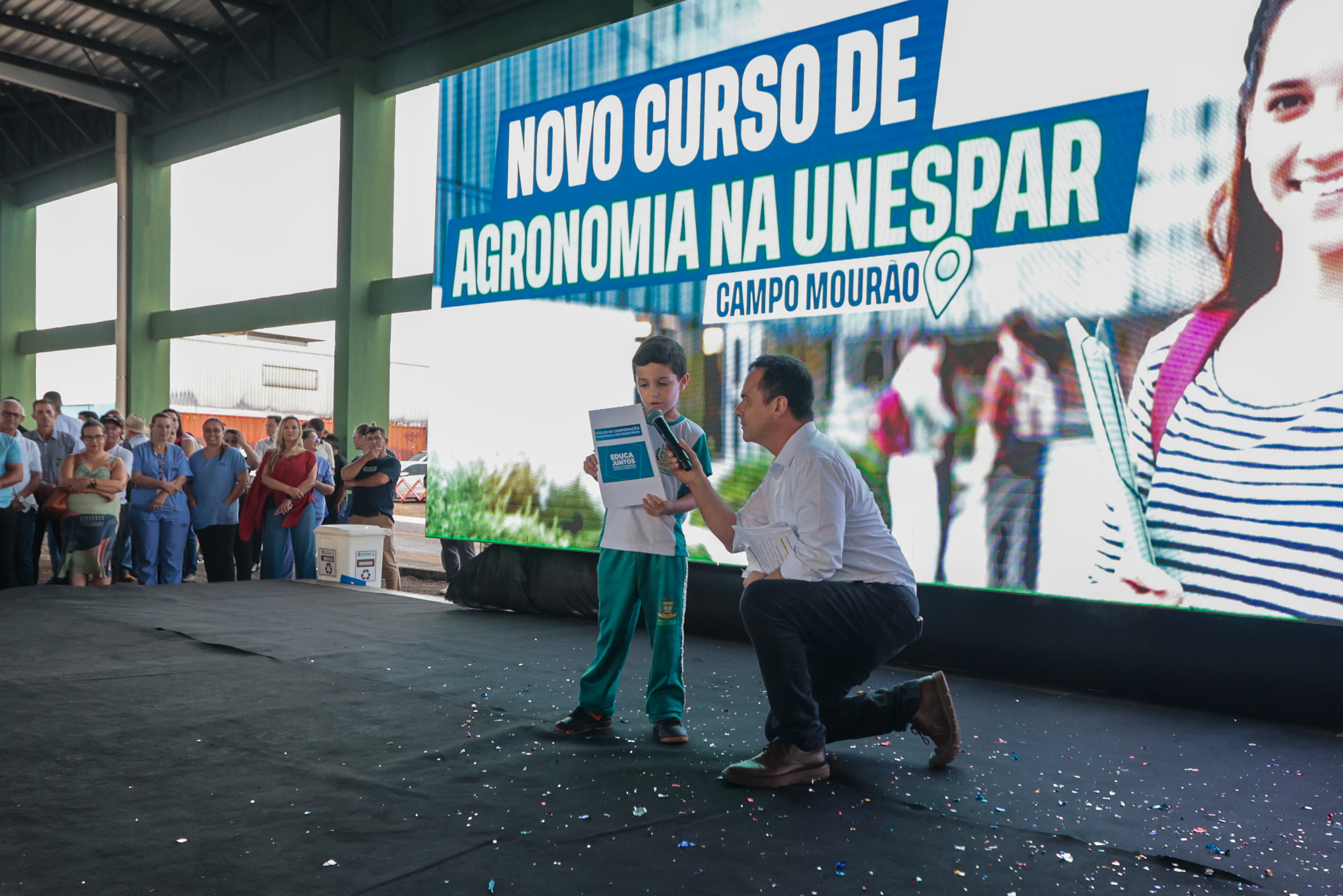Governador anuncia parque tecnológico e novo curso de agronomia para Campo Mourão