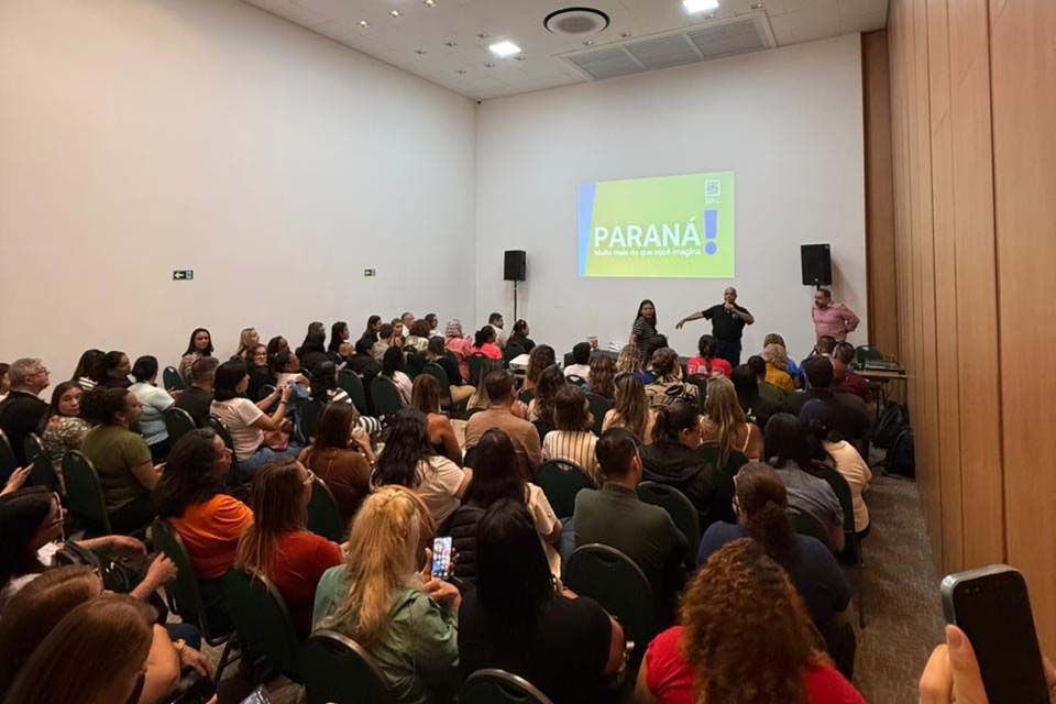 Viaje Paraná segue promovendo turismo estadual no mercado e capacita quase 100 agentes nesta terça