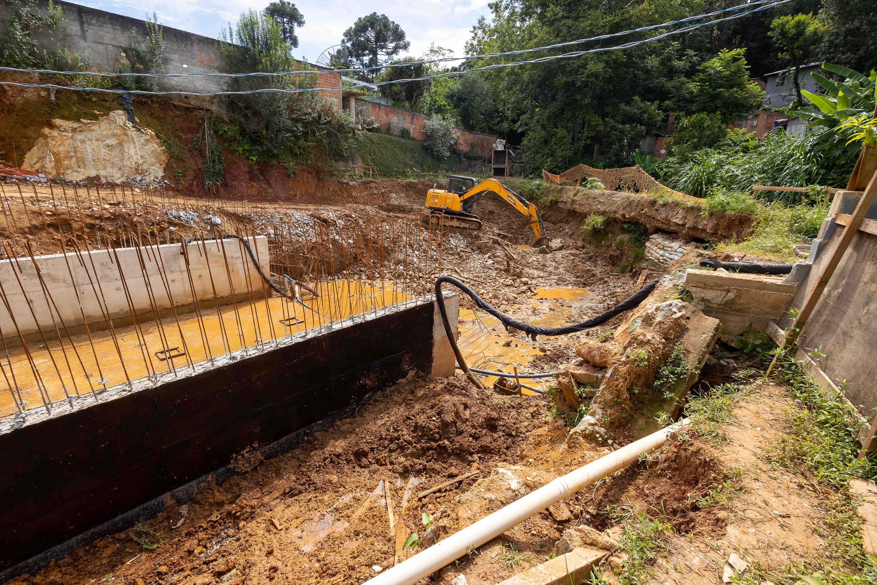 Sanepar acelera obras de esgoto em Rio Branco do Sul rumo à universalização