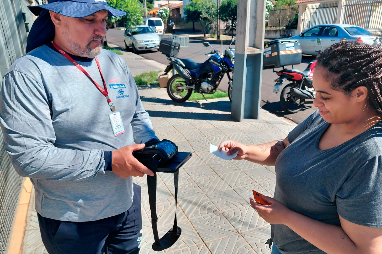 Serviço de pagamento no portão de casa para evitar corte de água chega à região Noroeste