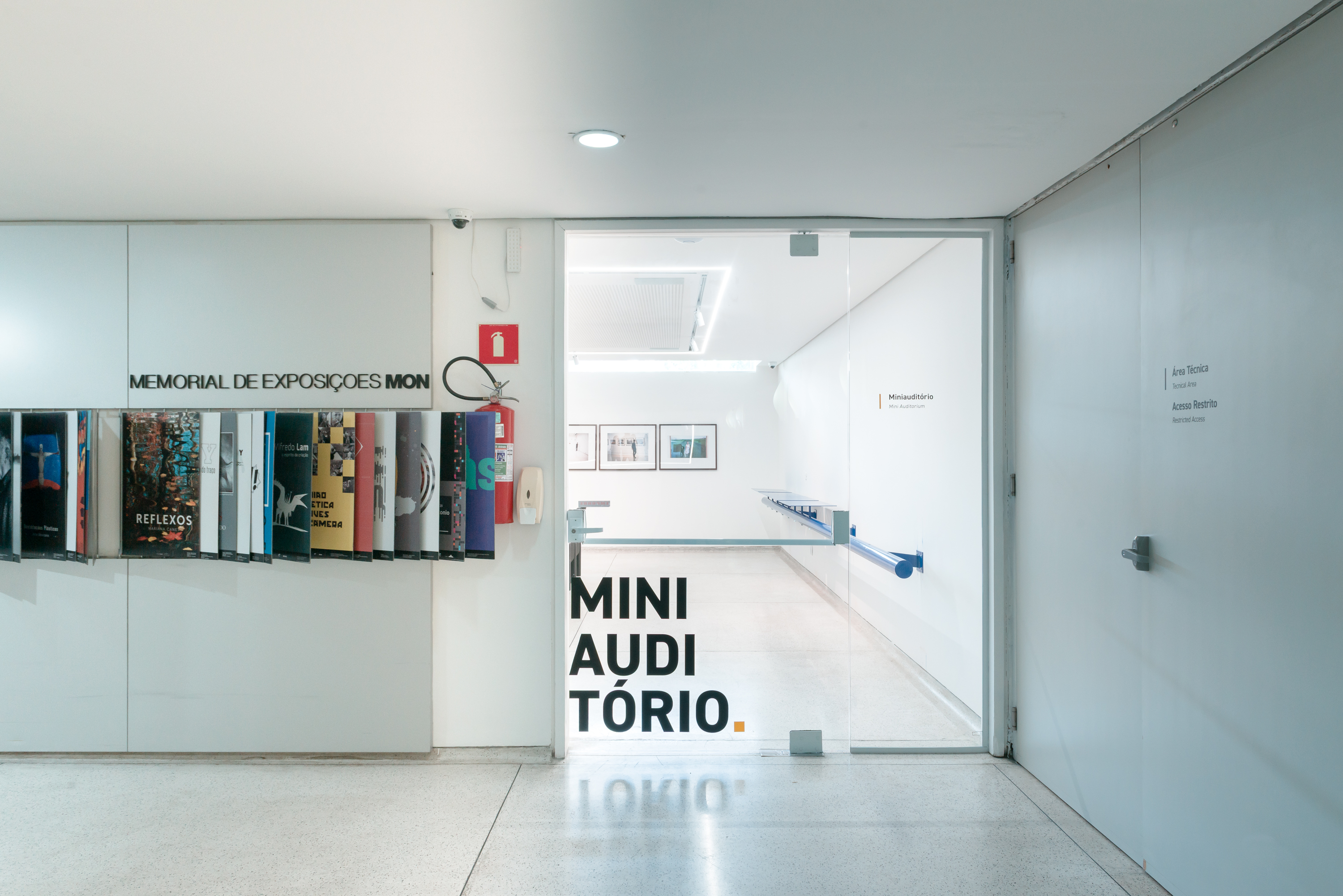 MON realiza mesa-redonda e lançamento de catálogo sobre o artista Alberto Massuda