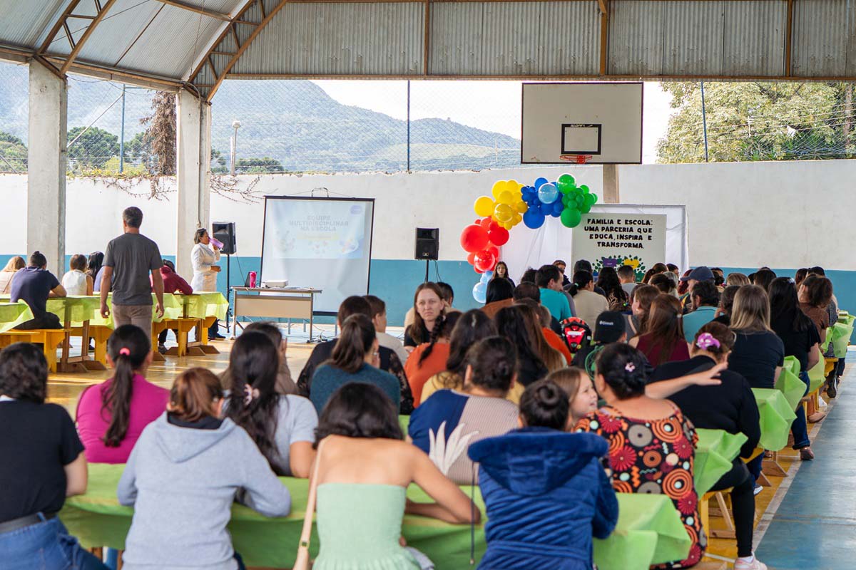 Dia da Escola integra famílias e equipes em unidades do Parceiro da Escola