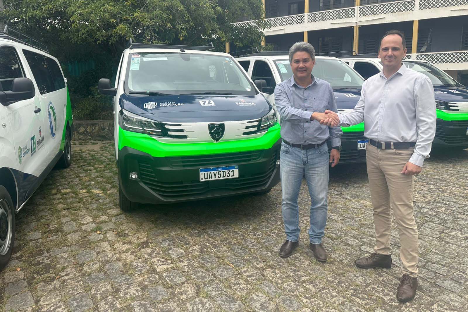 Estado amplia alcance do Mãos Amigas com entrega de 18 novas vans