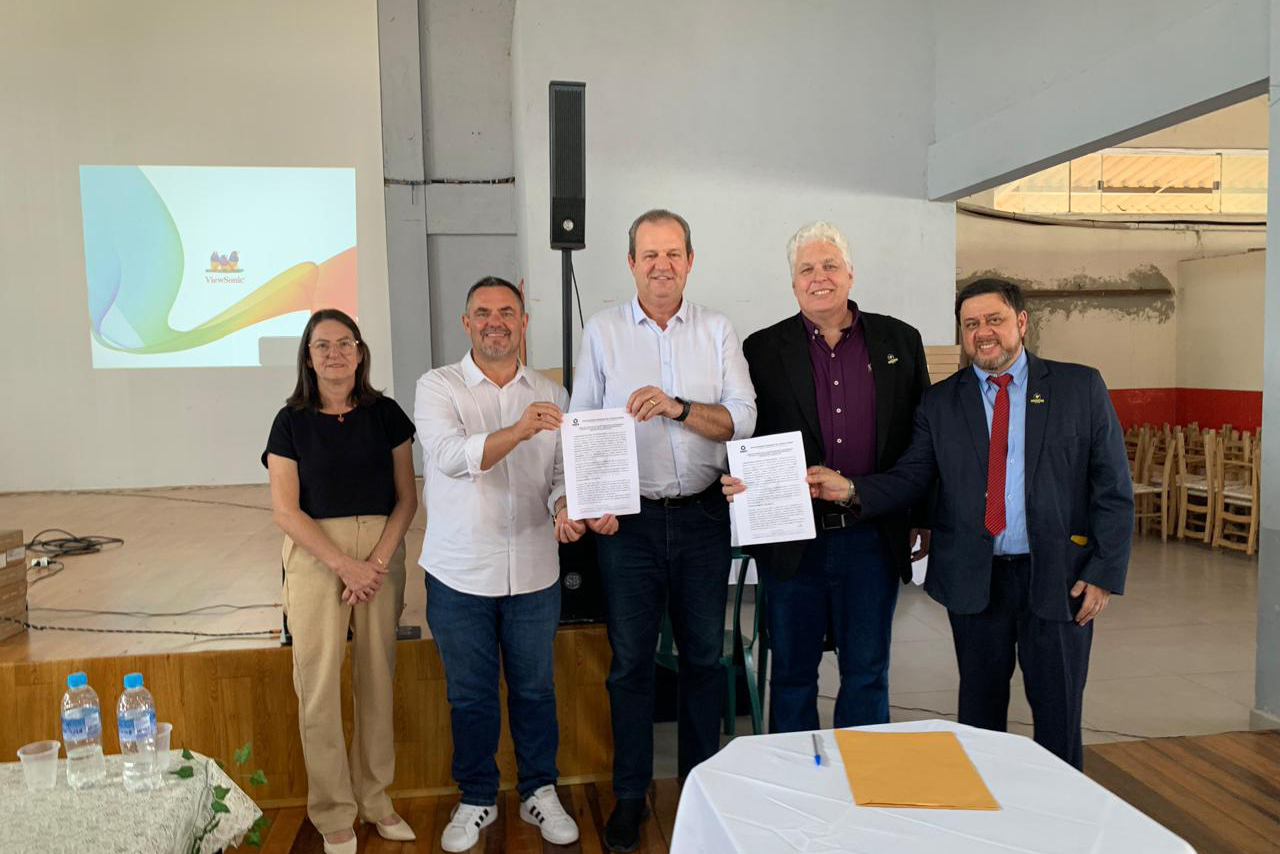 SETI - Governo do Paraná reforça formação de professores de Cantagalo com cursos de educação digital