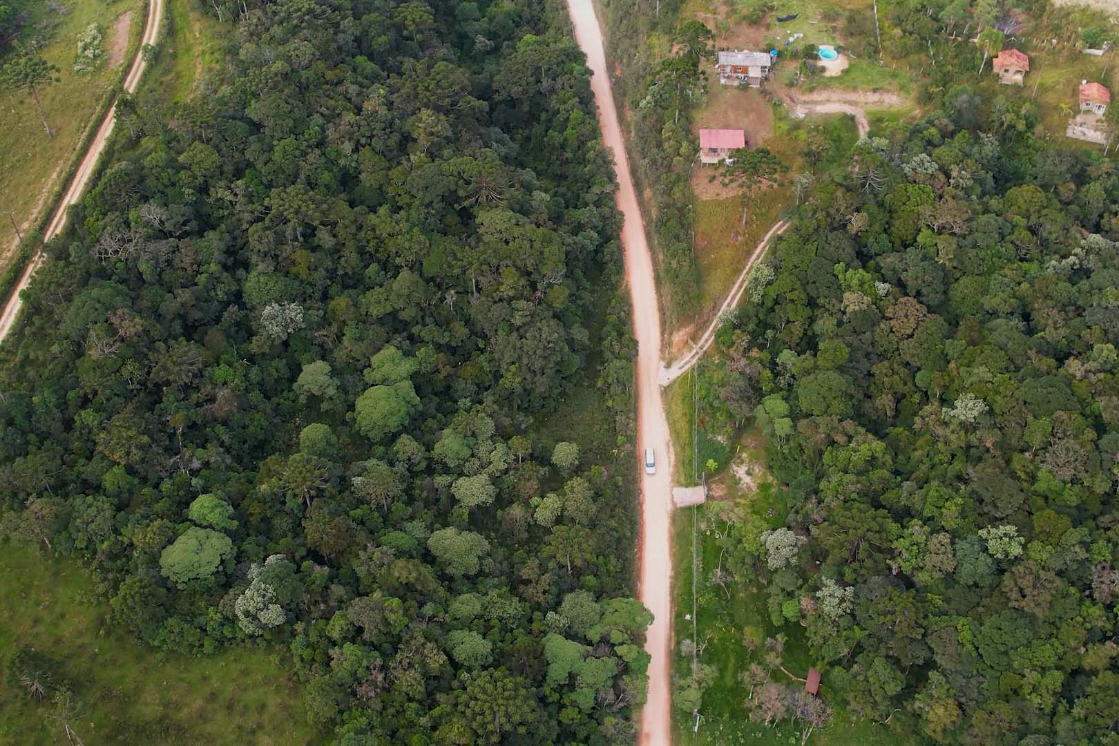 Sanepar entrega novas estradas rurais para atender população no entorno do Miringuava