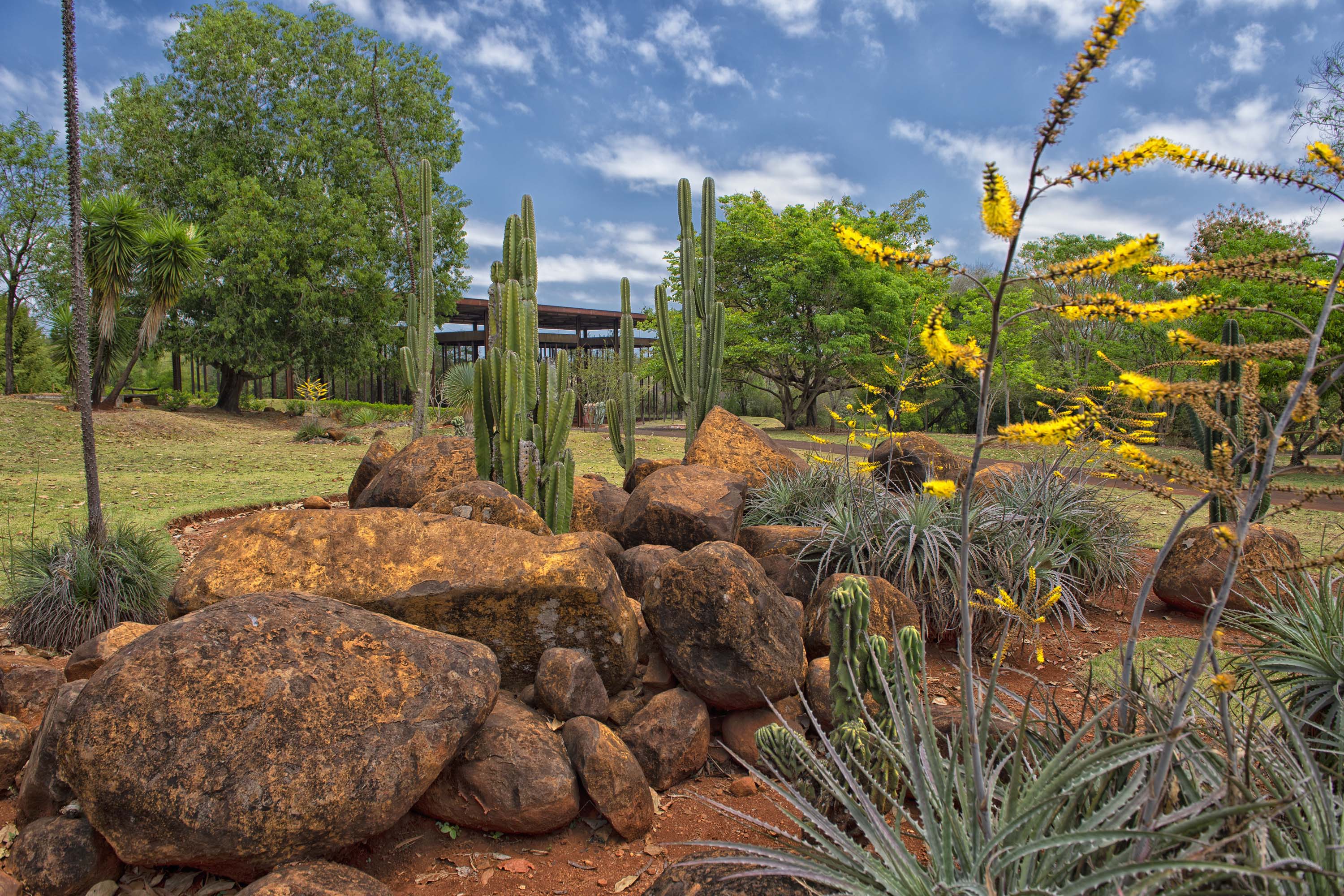 IAT - Abre e fecha Parques Estaduais