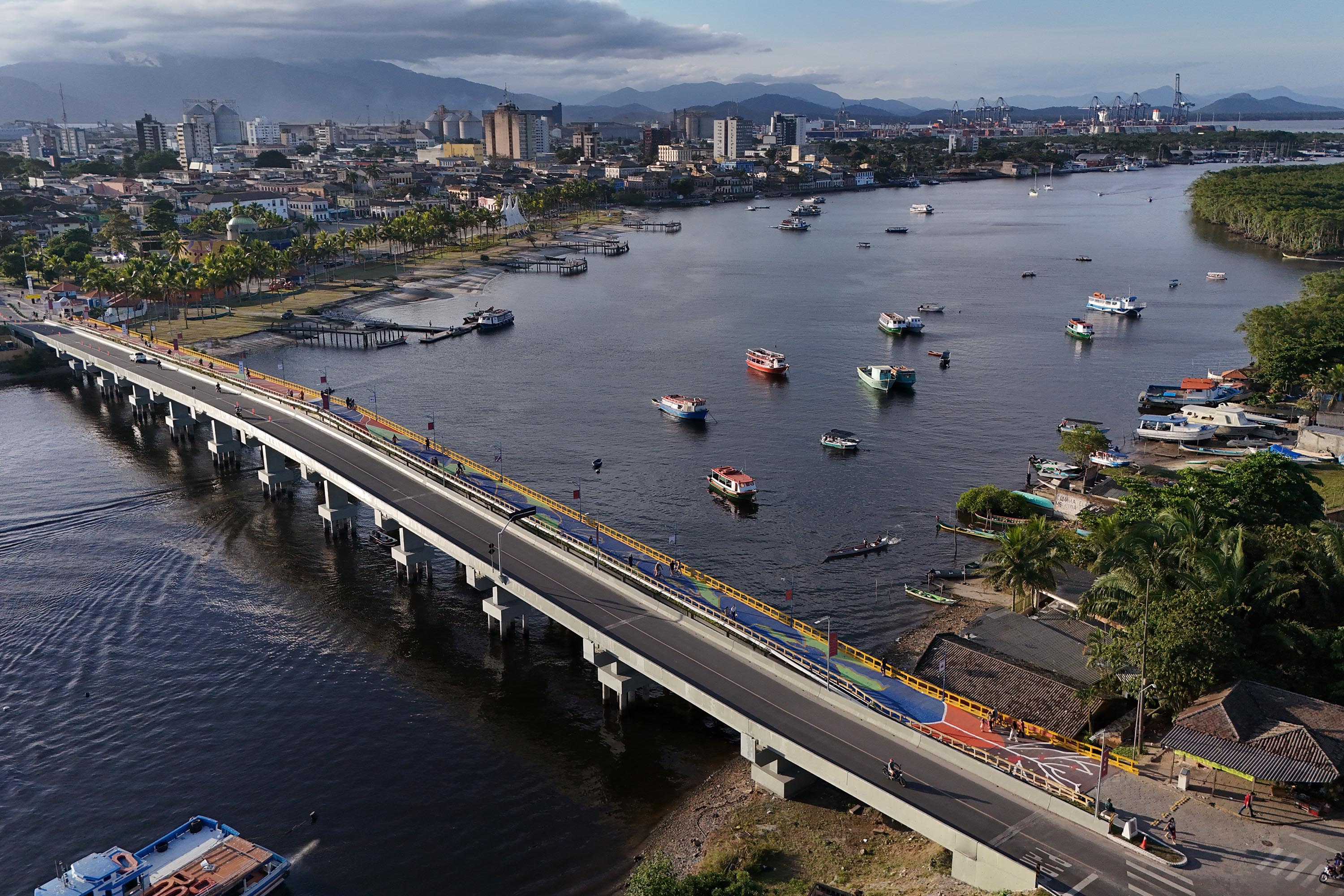 Ponte Domingos Massa (Ponte dos Valadares), em Paranaguá
