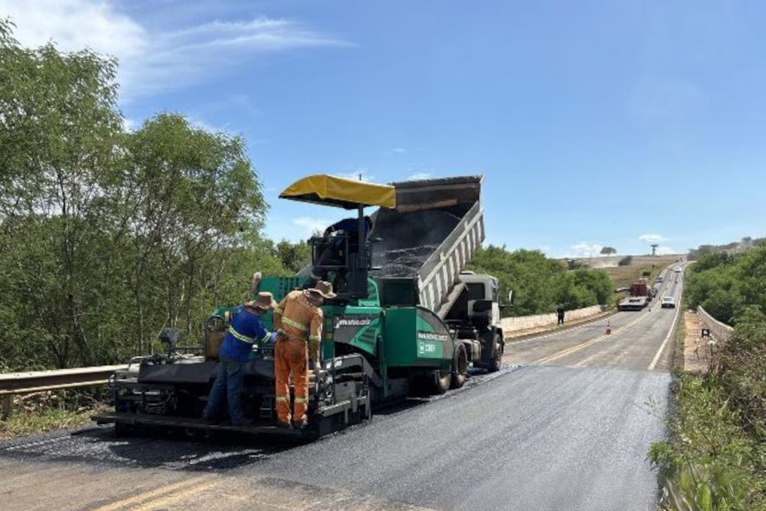 Conservação na PR-650 entre Godoy Moreira e São João do Ivaí