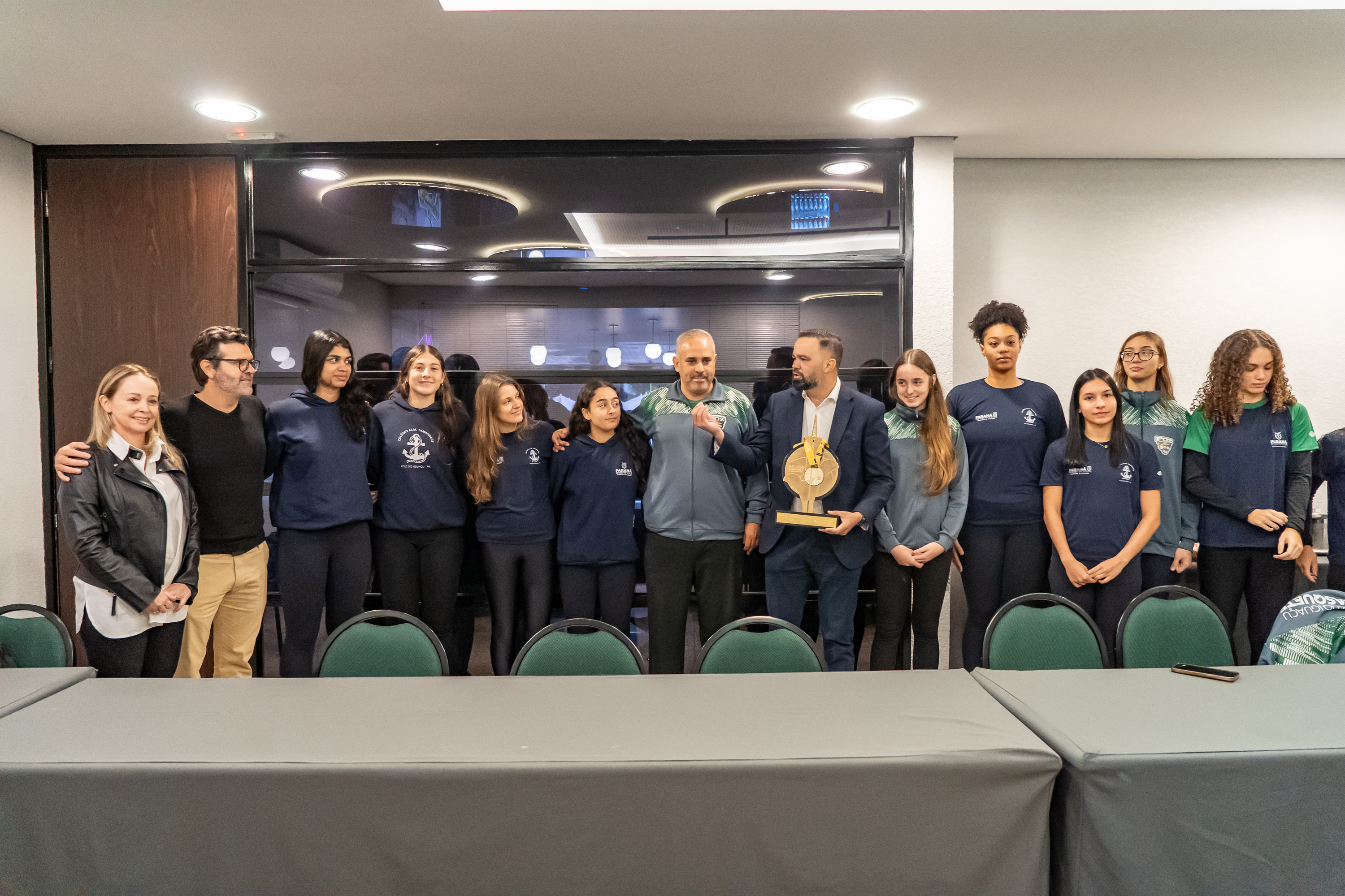 Vitória nos JEBs evidencia protagonismo de estudantes-atletas da rede estadual do Paraná