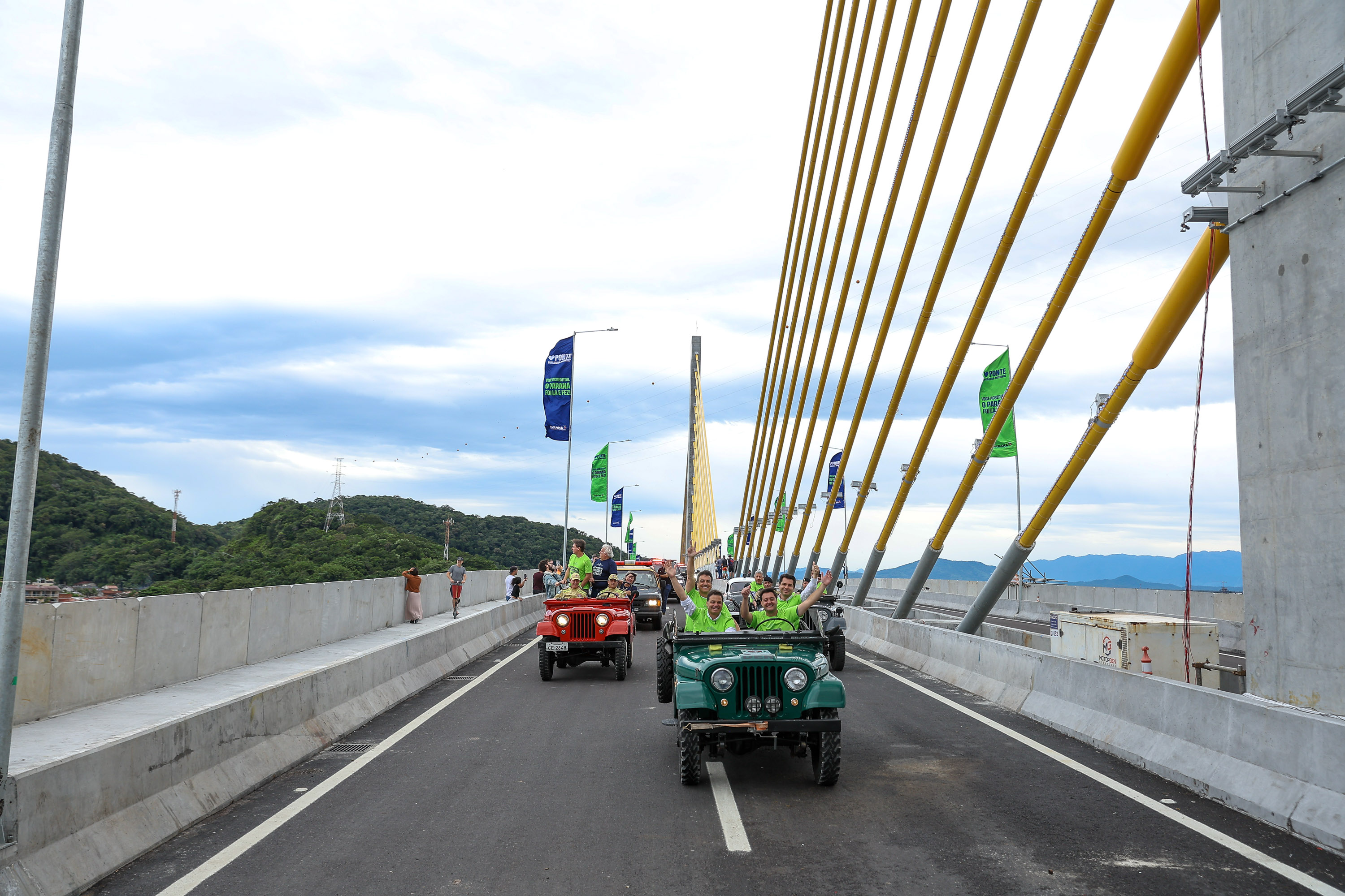 TRÁFEGO PONTE GUARATUBA