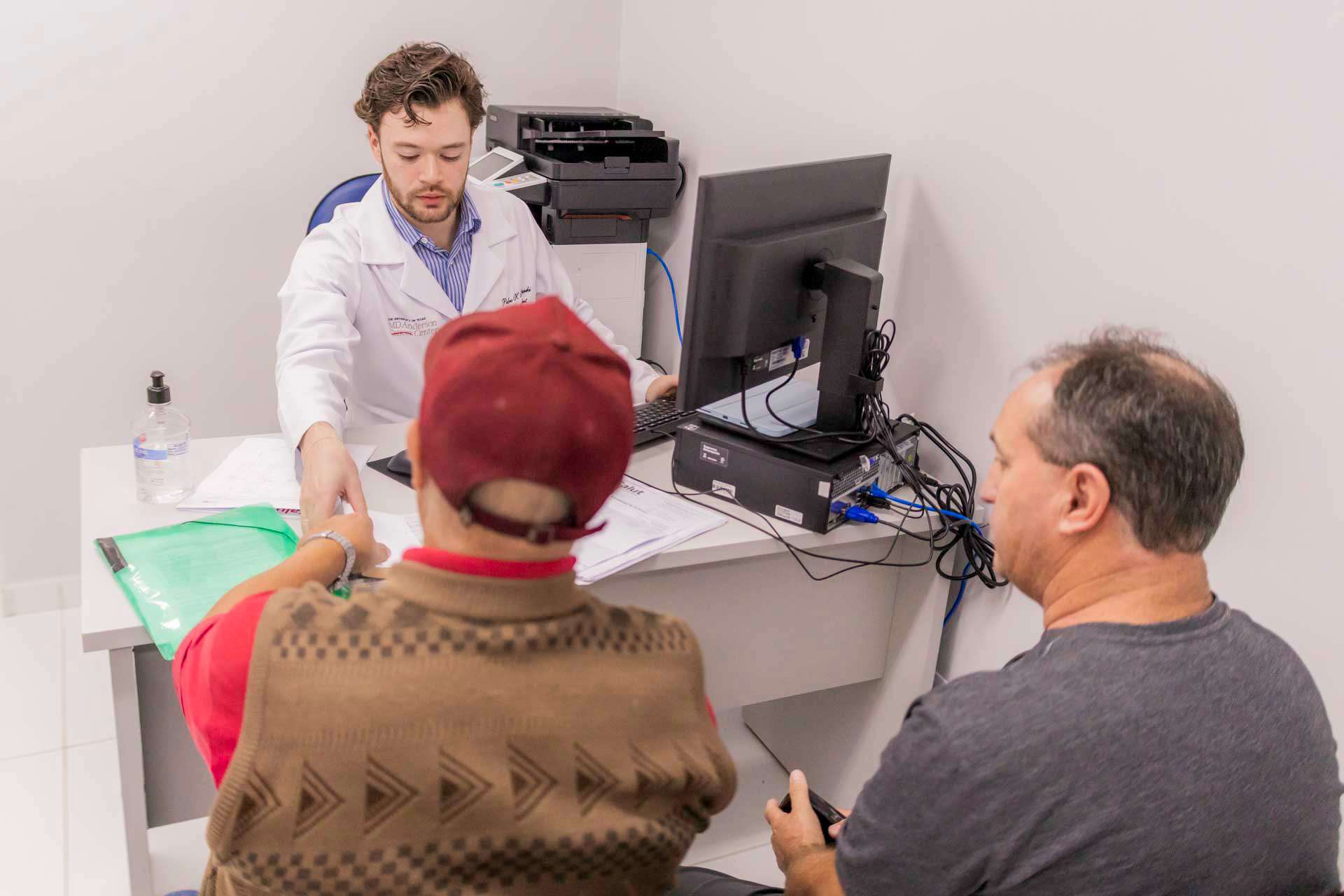 Com 8 mil atendimentos desde a inauguração, AME Universitário da UEPG amplia acesso a especialidades nos Campos Gerais