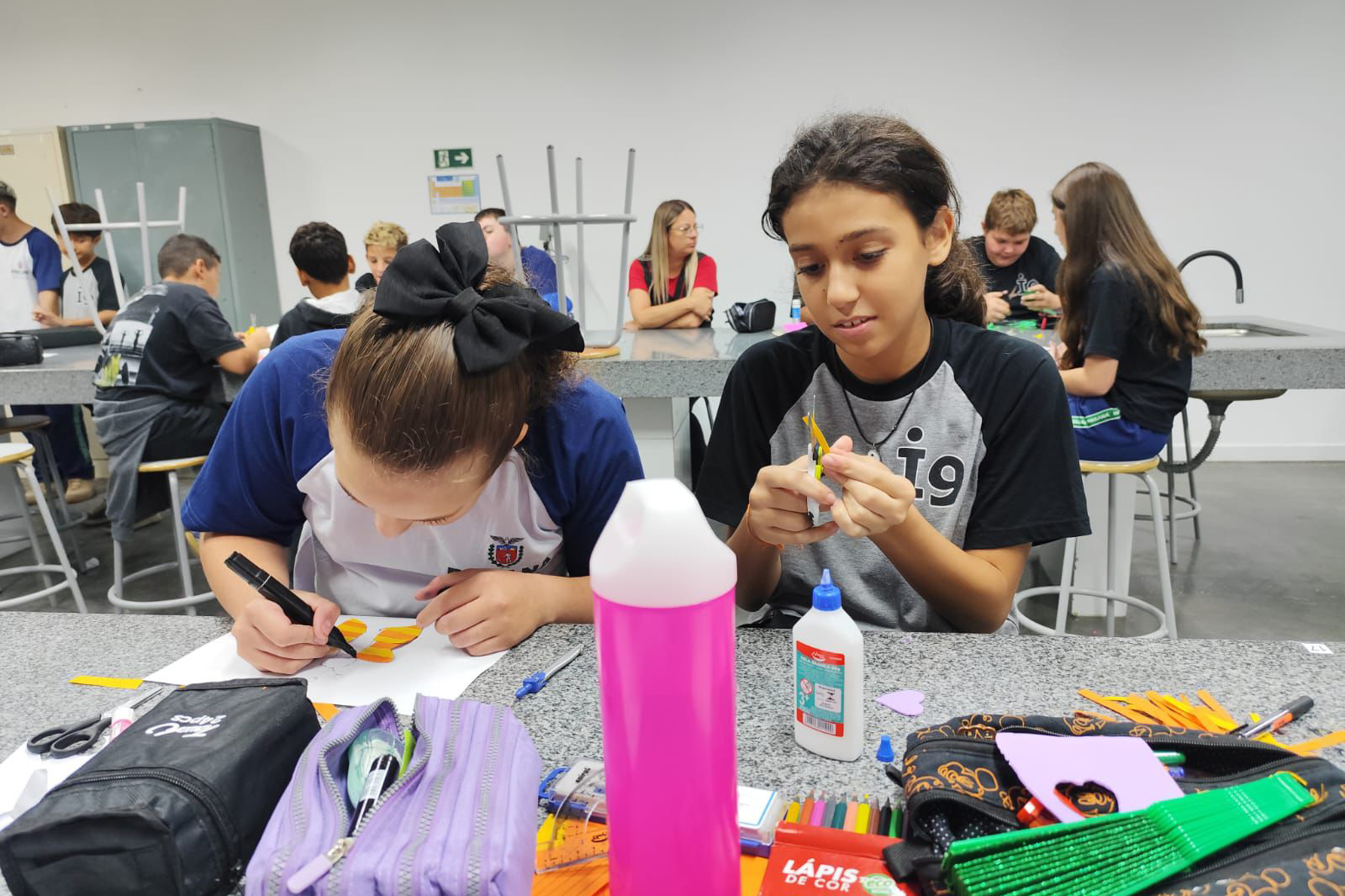 SEED - Disciplinas eletivas, cinco refeições e engajamento: em expansão no Paraná, Educação em Tempo Integral traz diferenciais para formação do estudante