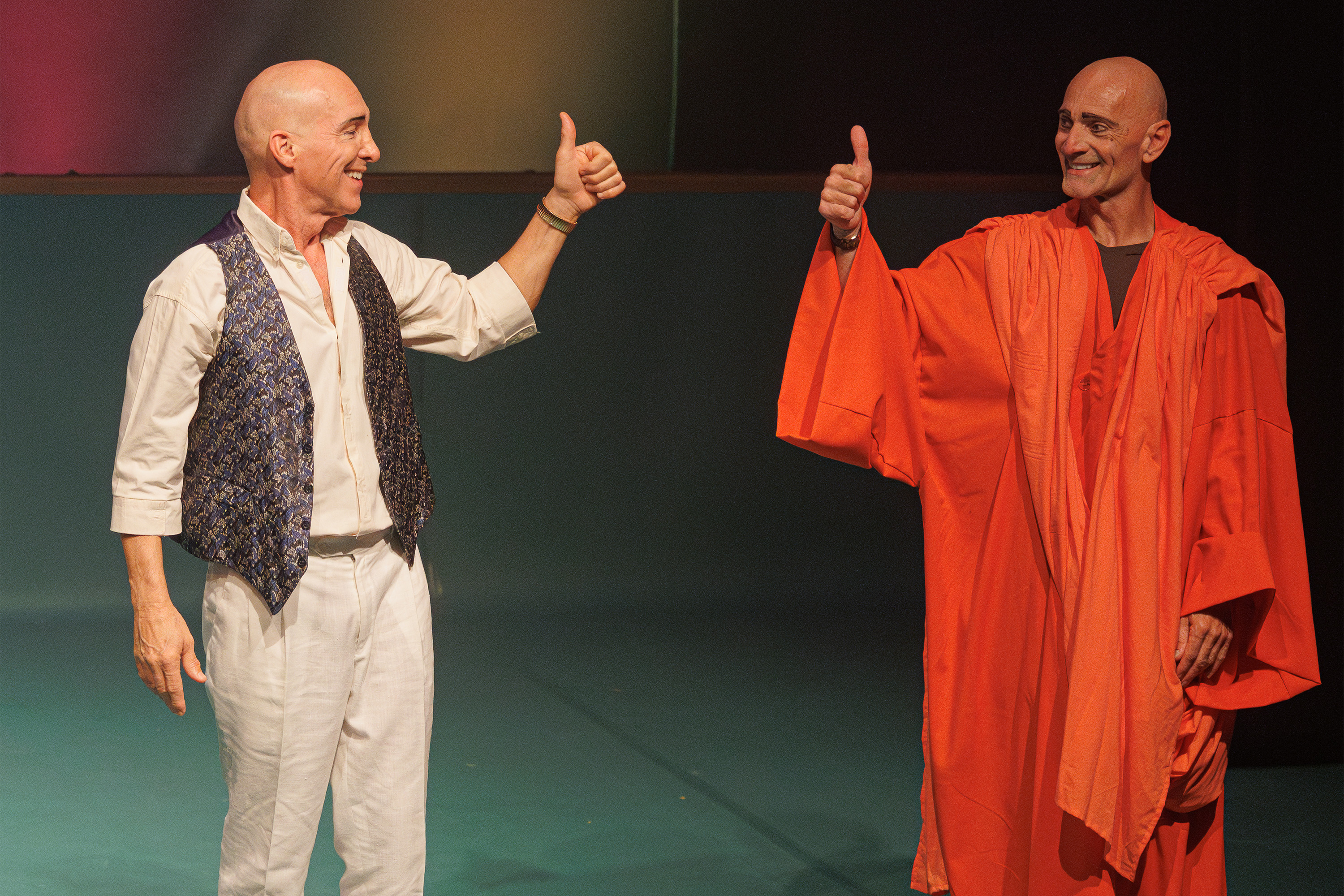 “Gregor” encerra temporada com sessões cheias no Teatro José Maria Santos