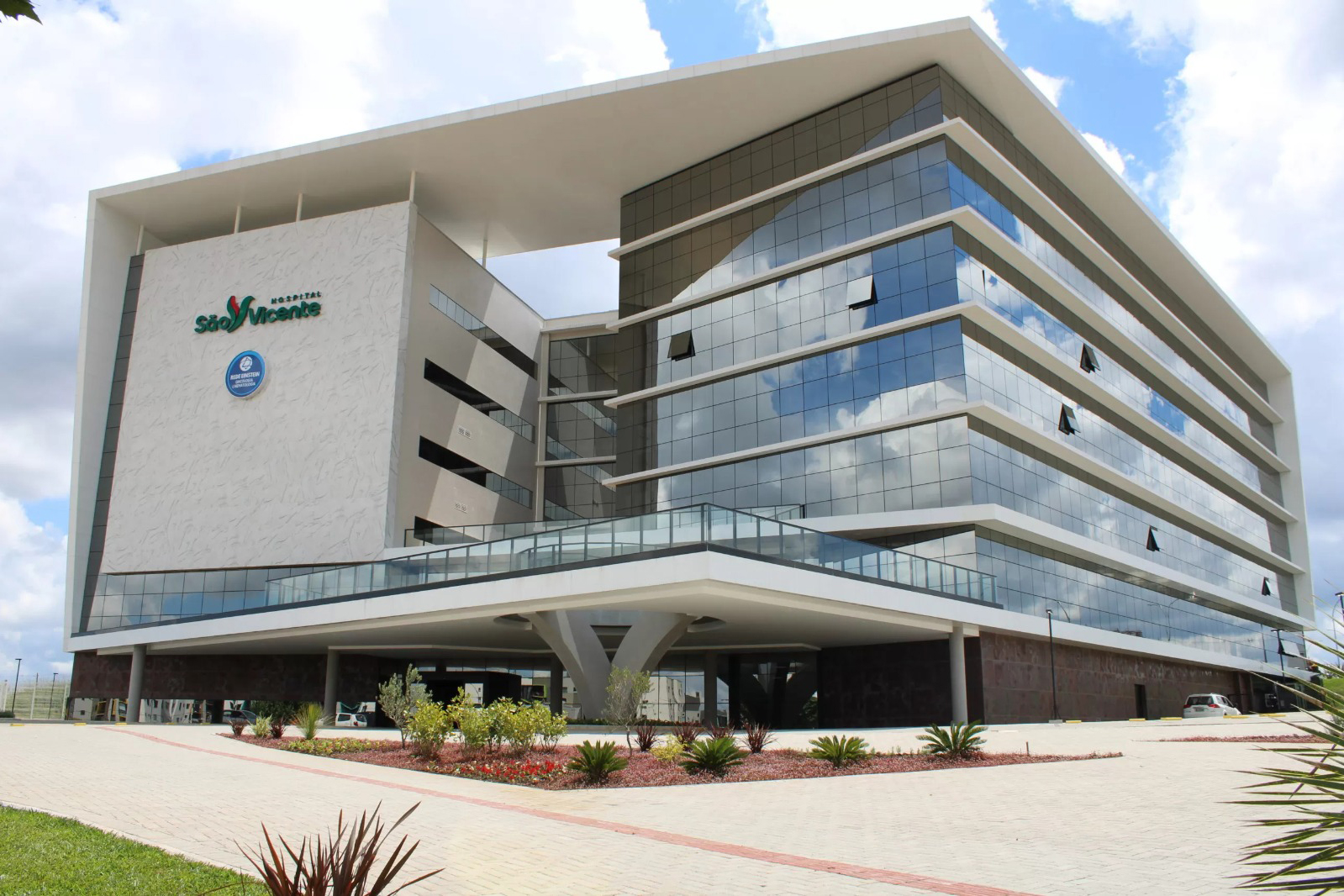 SESA - Com mais de R$ 104 milhões investidos, Câncer Center muda realidade de pacientes oncológicos de Guarapuava e região