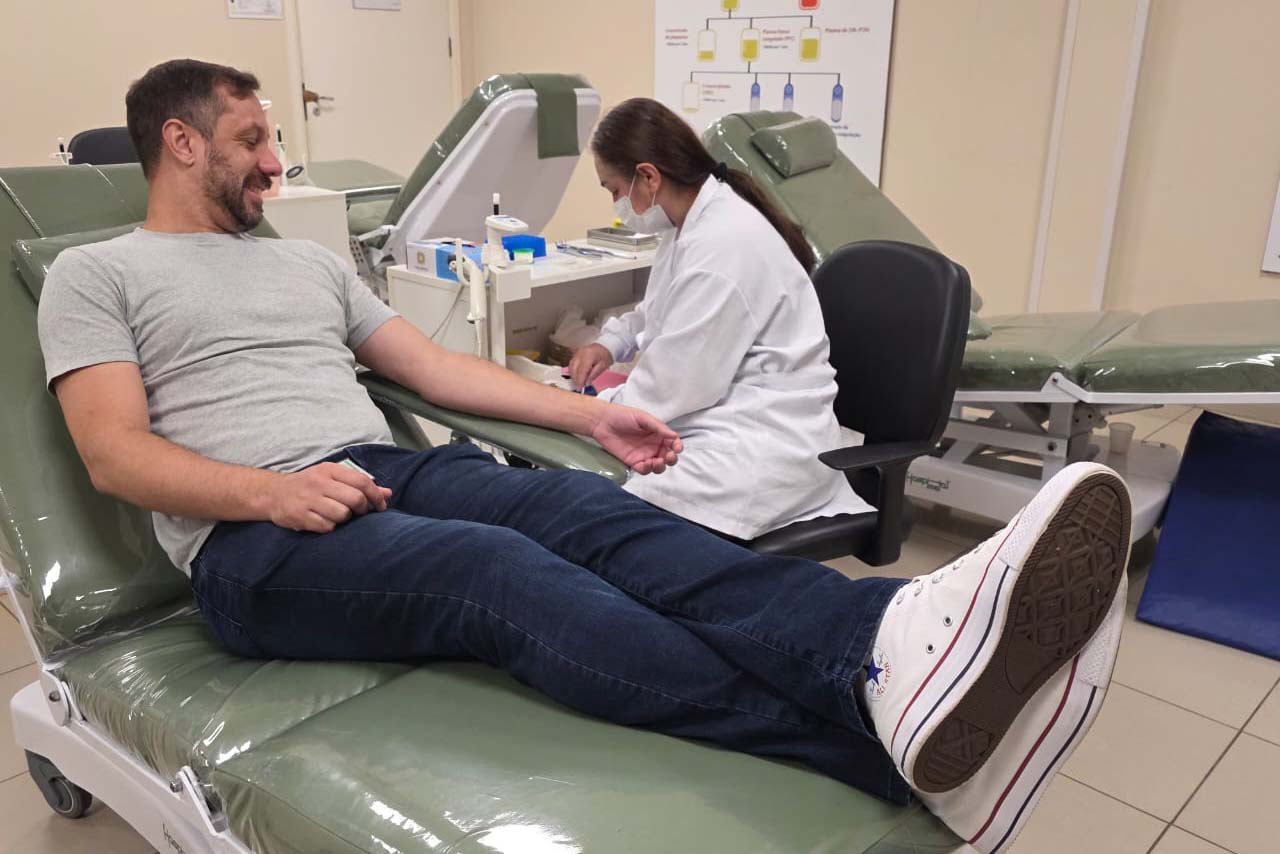 SESA - Hemepar disponibiliza transporte gratuito e coletas externas para grupos de doadores de sangue