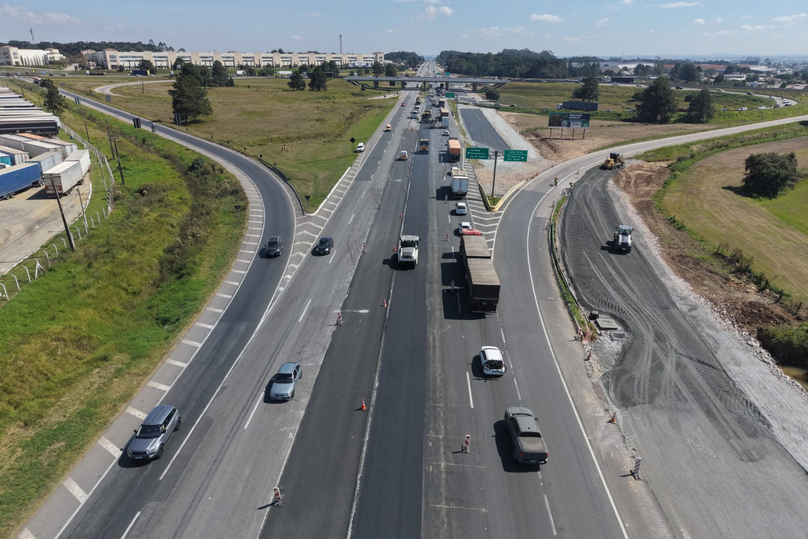EPR Litoral Pioneiro inicia pavimentação de novas faixas da BR-277 com asfalto-borracha