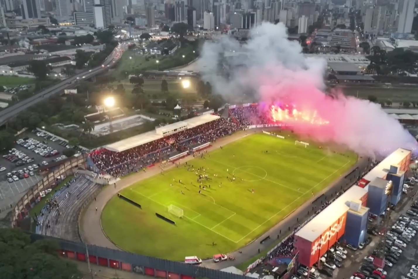 TV Paraná Turismo conquista vice-liderança com transmissão histórica da partida entre Paraná Clube e Araucária