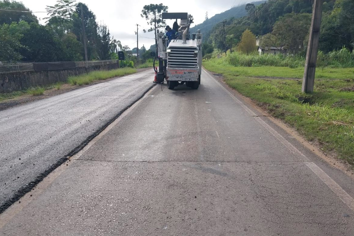 Conservação da PR-446 entre União da Vitória e Porto Vitória