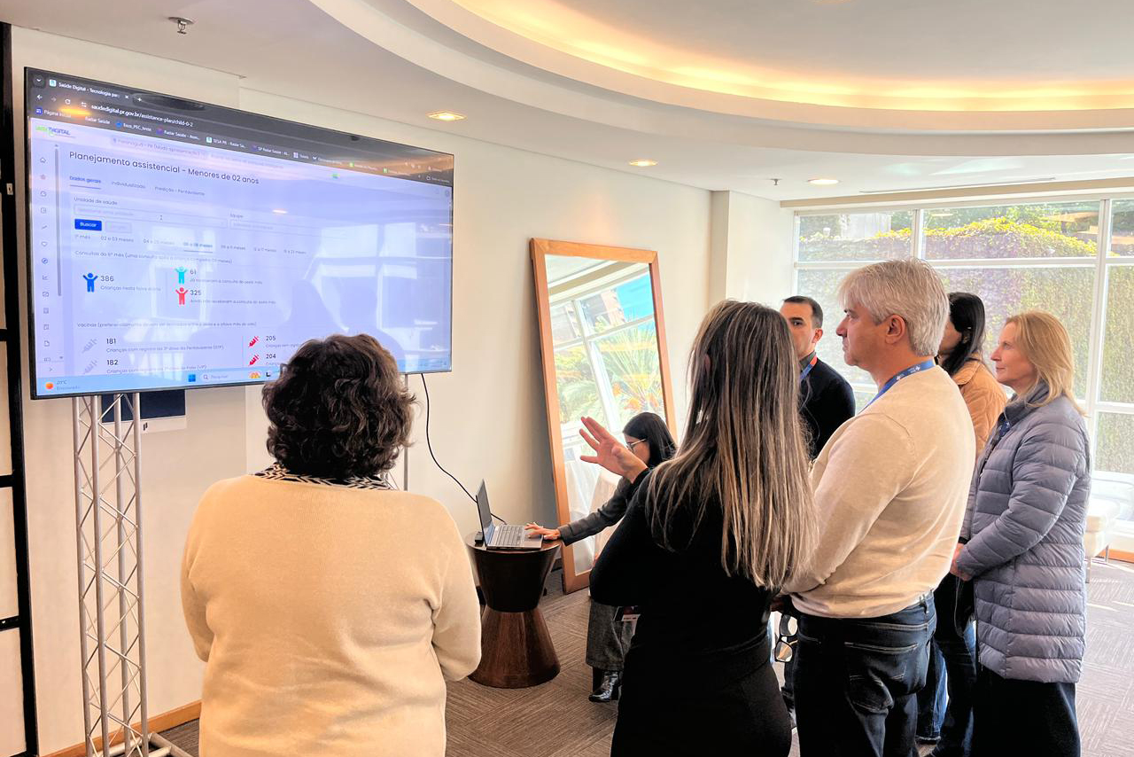 SESA - Paraná apresenta plataforma digital de monitoramento em saúde durante oficina nacional da RNDS