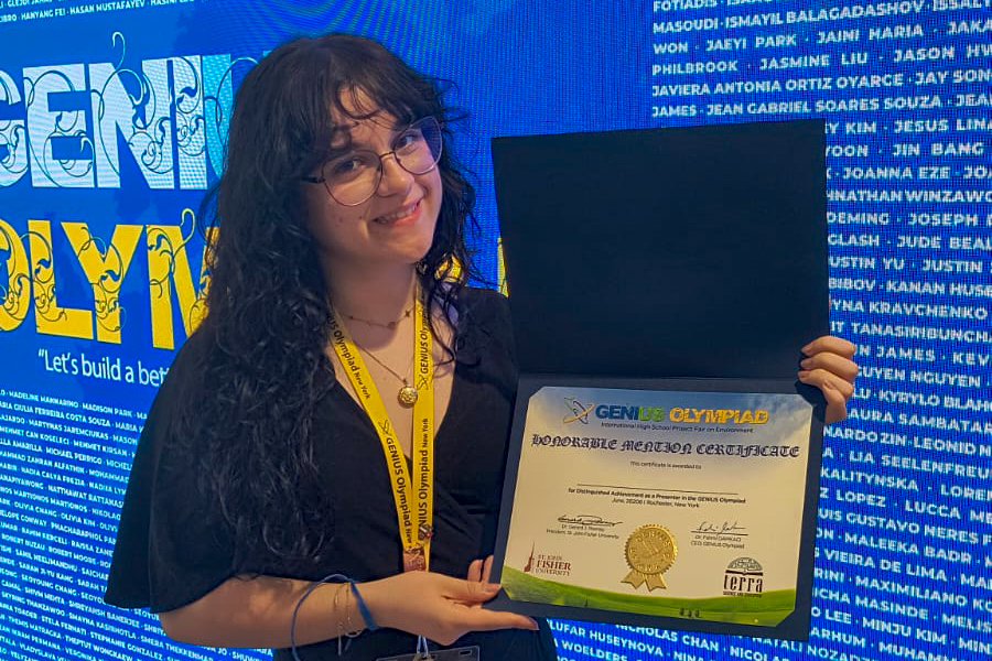 Estudante do Paraná retorna de evento internacional com menção honrosa na categoria de ciências 