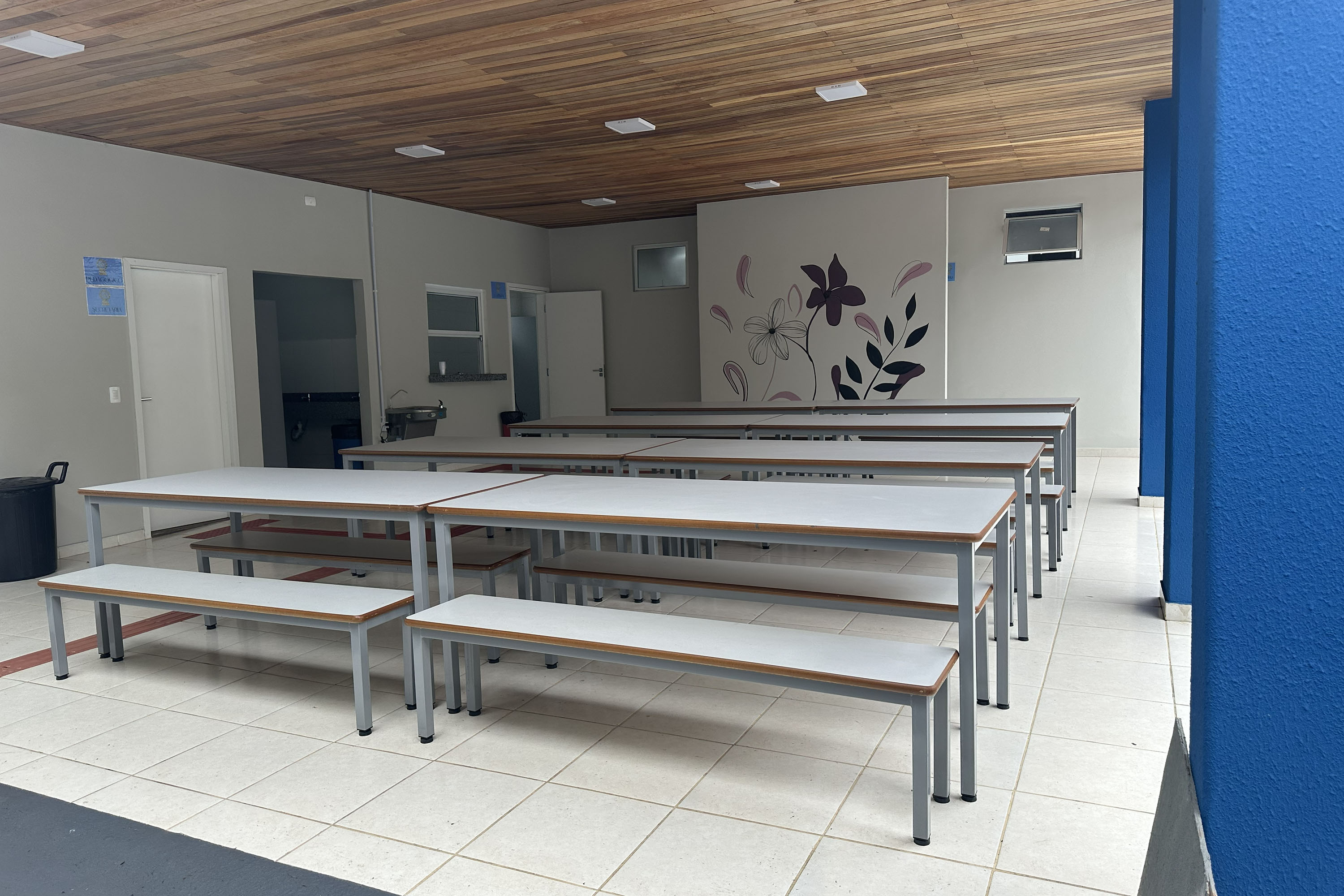 Em oito anos, Paraná investe R$ 525,7 milhões em mobiliário e moderniza mais de 2 mil escolas estaduais