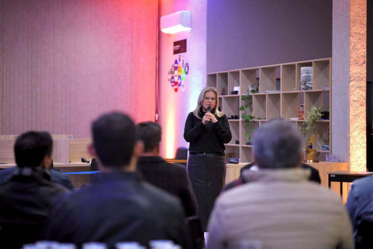 INOVAÇÃO: Com apoio do Estado, Guarapuava inicia atividade do espaço coworking municipa