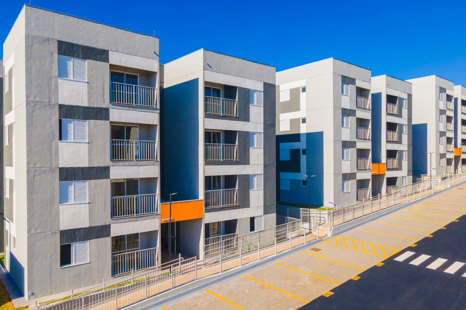 COHAPAR: Entrega Resid. Solar di Siena em Londrina