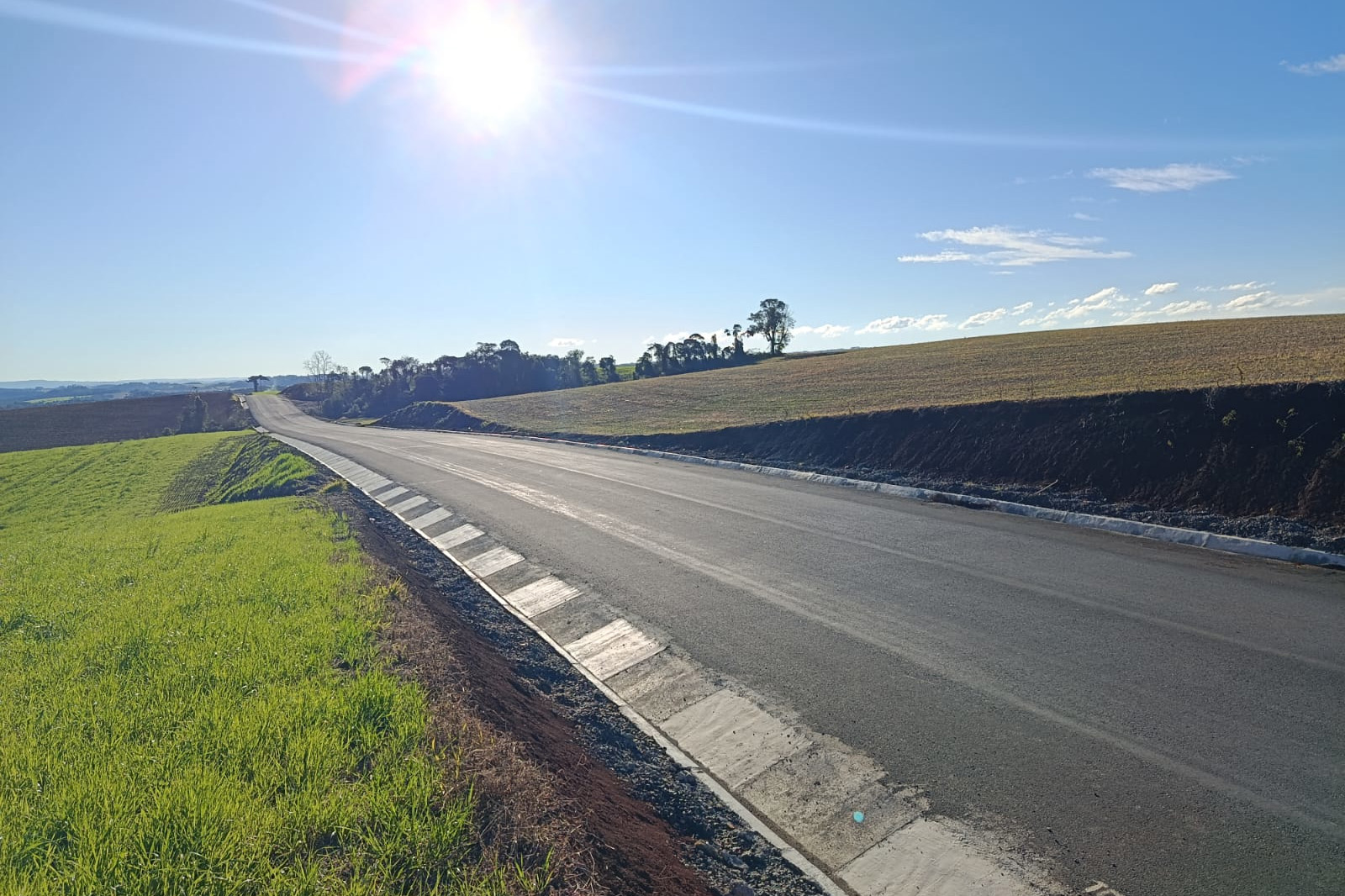 Pavimentação da PR-990 em Rebouças