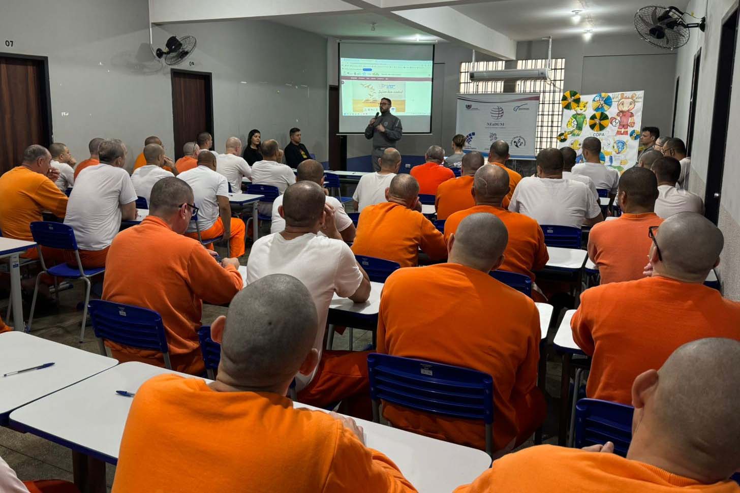 Aula Magna do Projeto A Liberdade Tem Asas leva ensino superior a mais de 400 apenados no Paraná