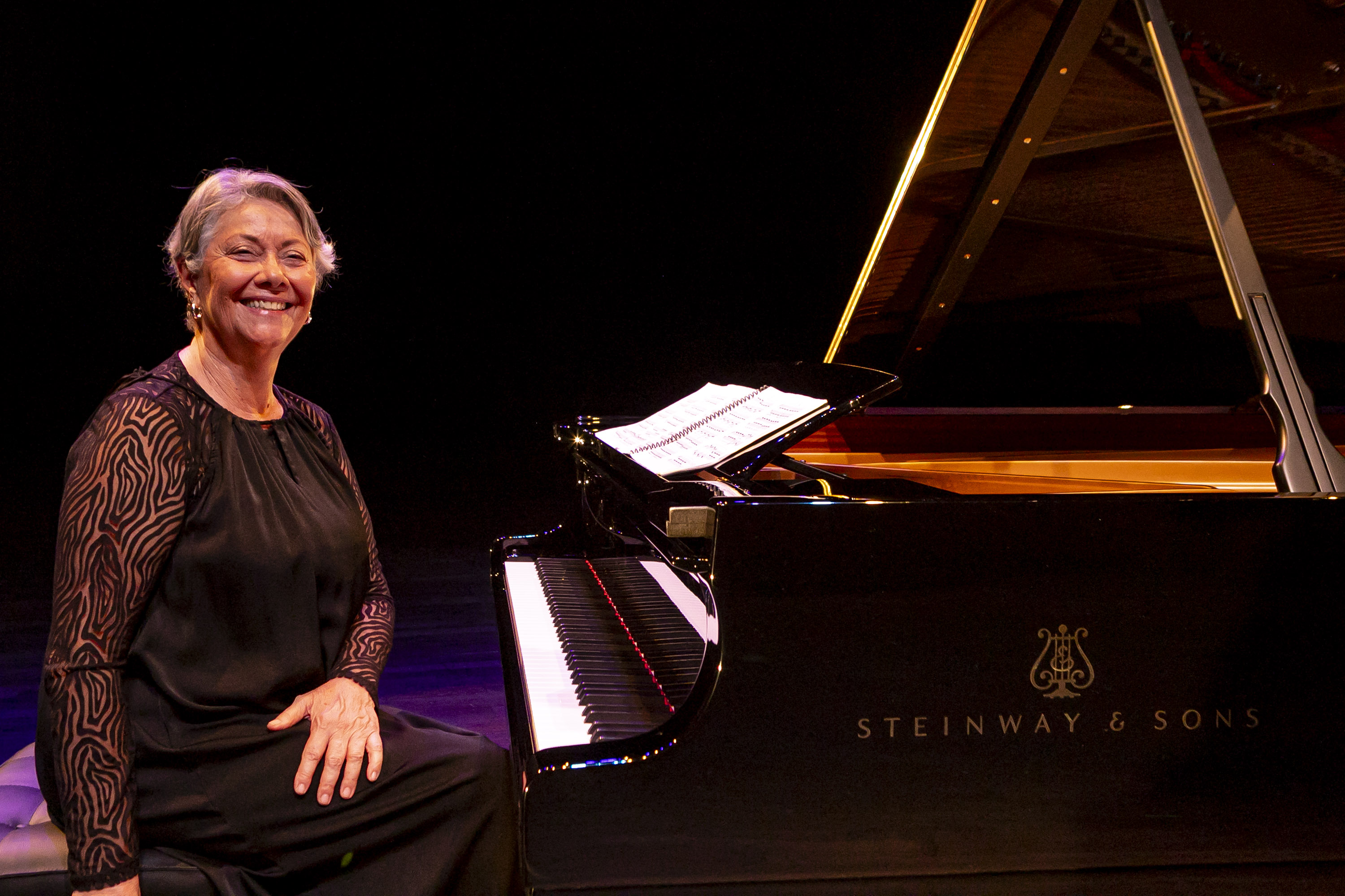 Concerto da Orquestra Sinfônica do Paraná celebra os 70 anos da pianista Analaura de Souza Pinto, uma das fundadoras da OSP