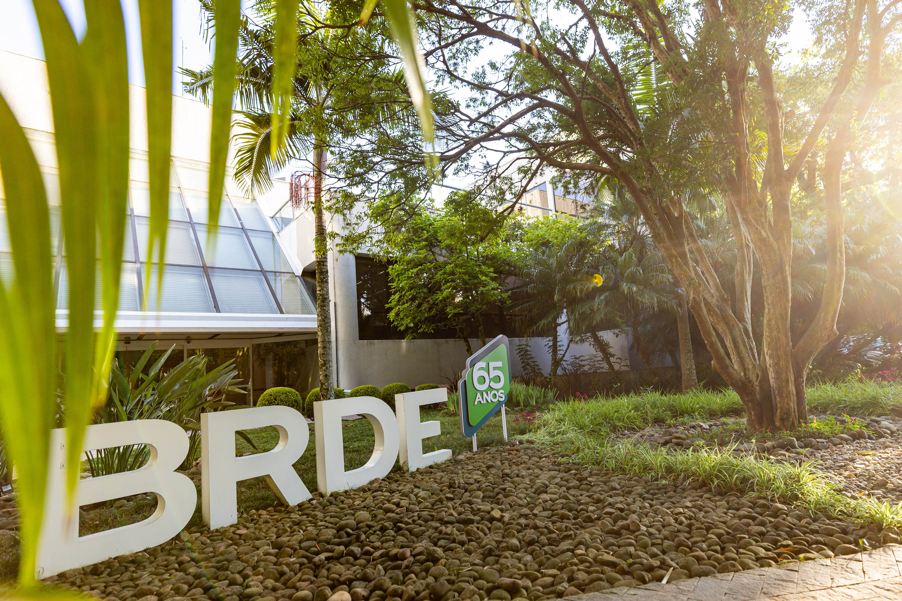 BRDE destina R$ 95 milhões para apoiar projetos de inovação no Paraná