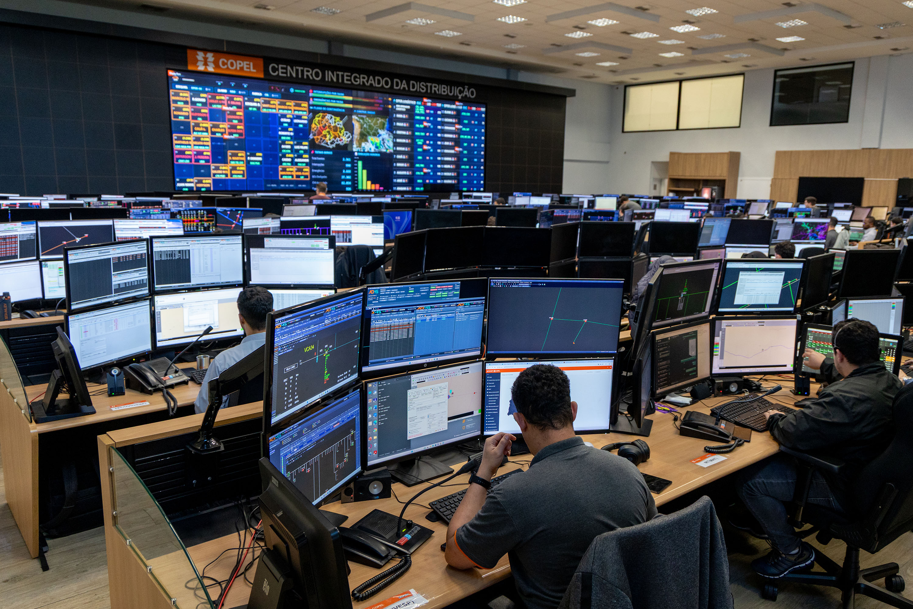Copel investe quase R$ 900 milhões, em três anos, na prevenção a desligamentos por eventos climáticos