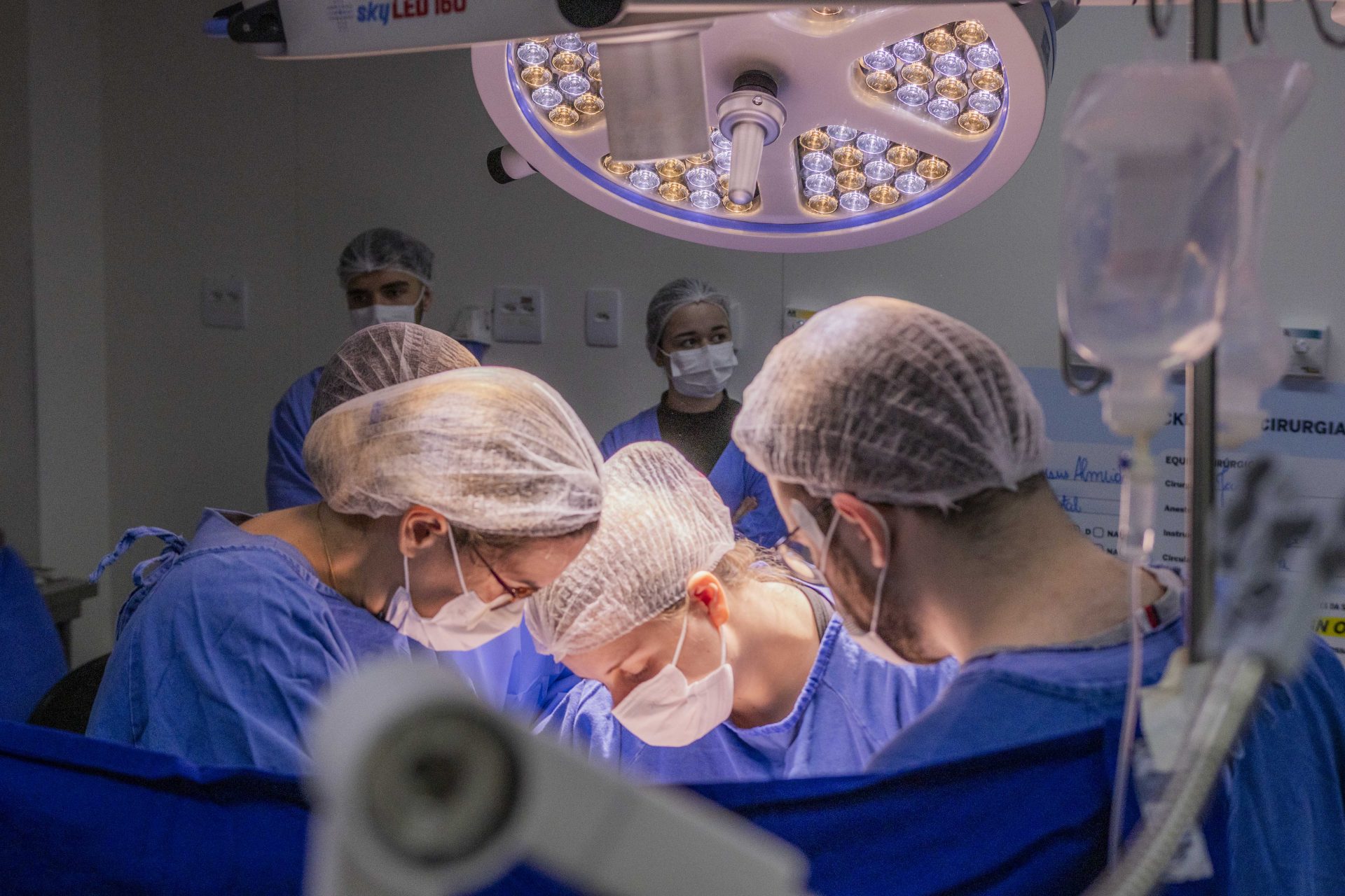 Paraná organiza fluxo de atendimento a pessoas com obesidade e registra 9.287 cirurgias desde 2022