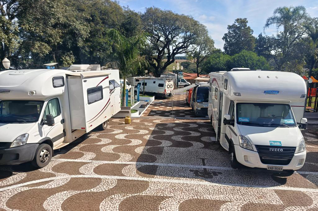 VIAJE PARANÁ - Até dezembro, caravanistas em trailers e motorhomes movimentam a economia de mais 40 municípios