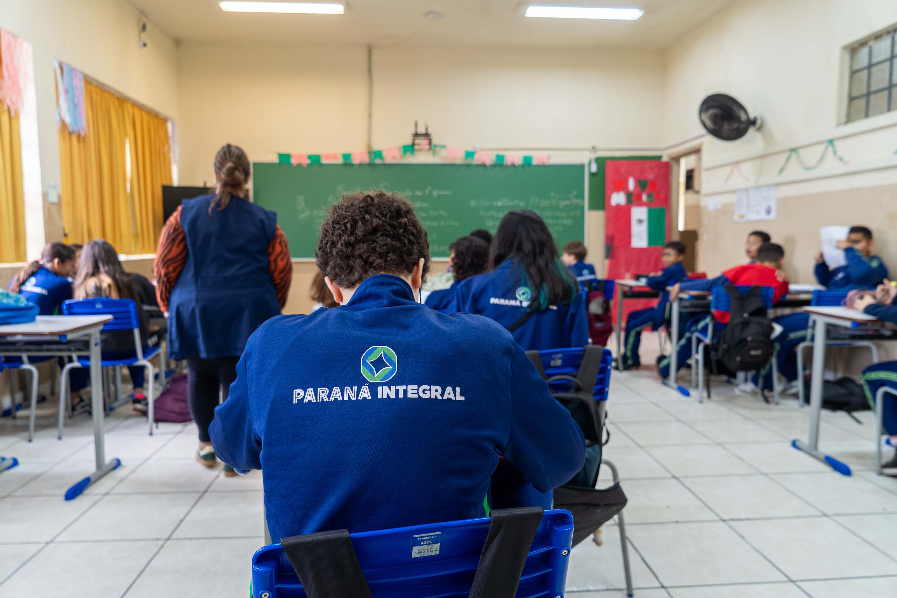 Cem mil alunos da rede estadual realizam a Prova Paraná Mais nesta semana