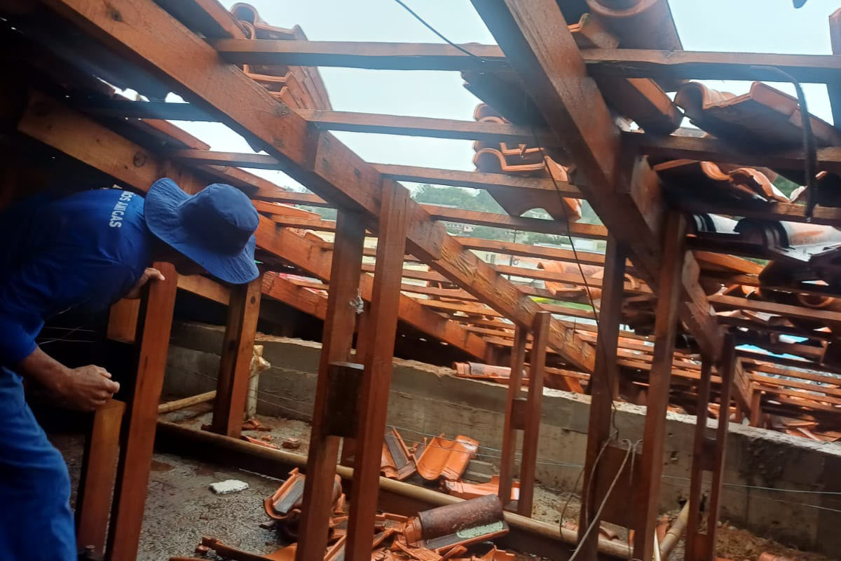  Unidades educacionais danificadas por temporal são reconstruídas com mão de obra prisional em Laranjeiras do Sul