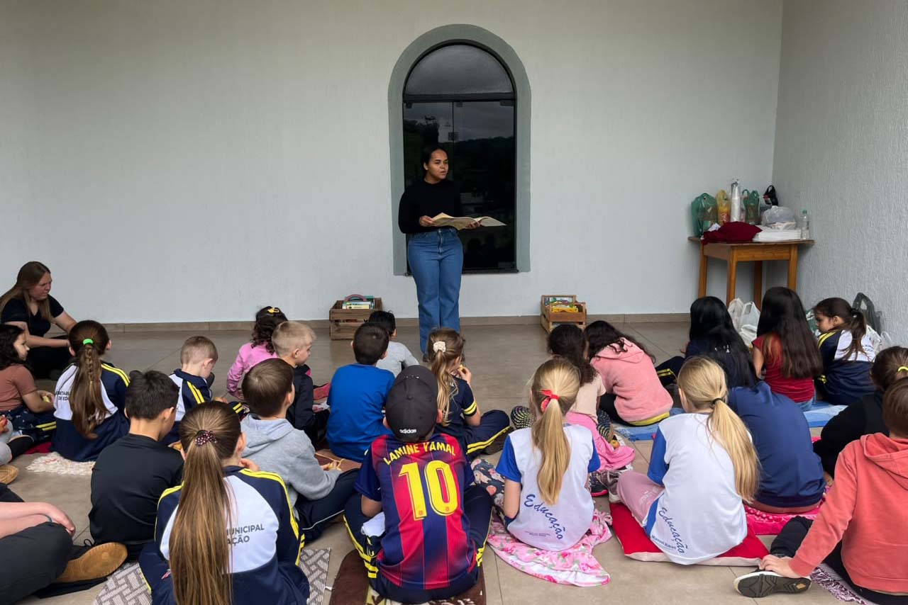 Escolas municipais do Paraná realizam Dia D da Alfabetização