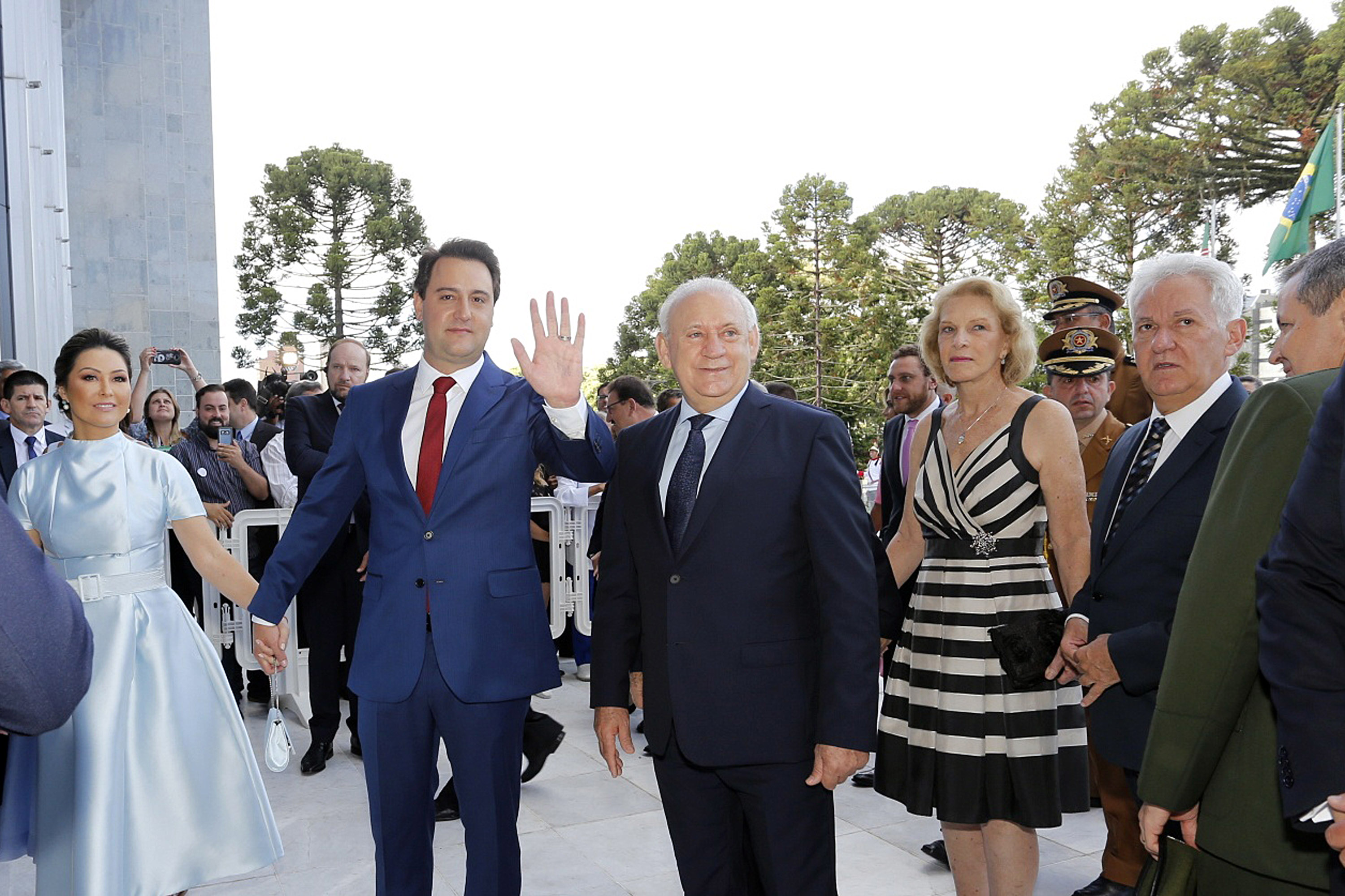 Governador eleito Carlos Massa Ratinho Junior chega à Assembleia Legislativa para tomar posse como governador do Estado do Paraná. - Curitiba, 01/01/2019 - Foto: Arnaldo Alves/ANPr