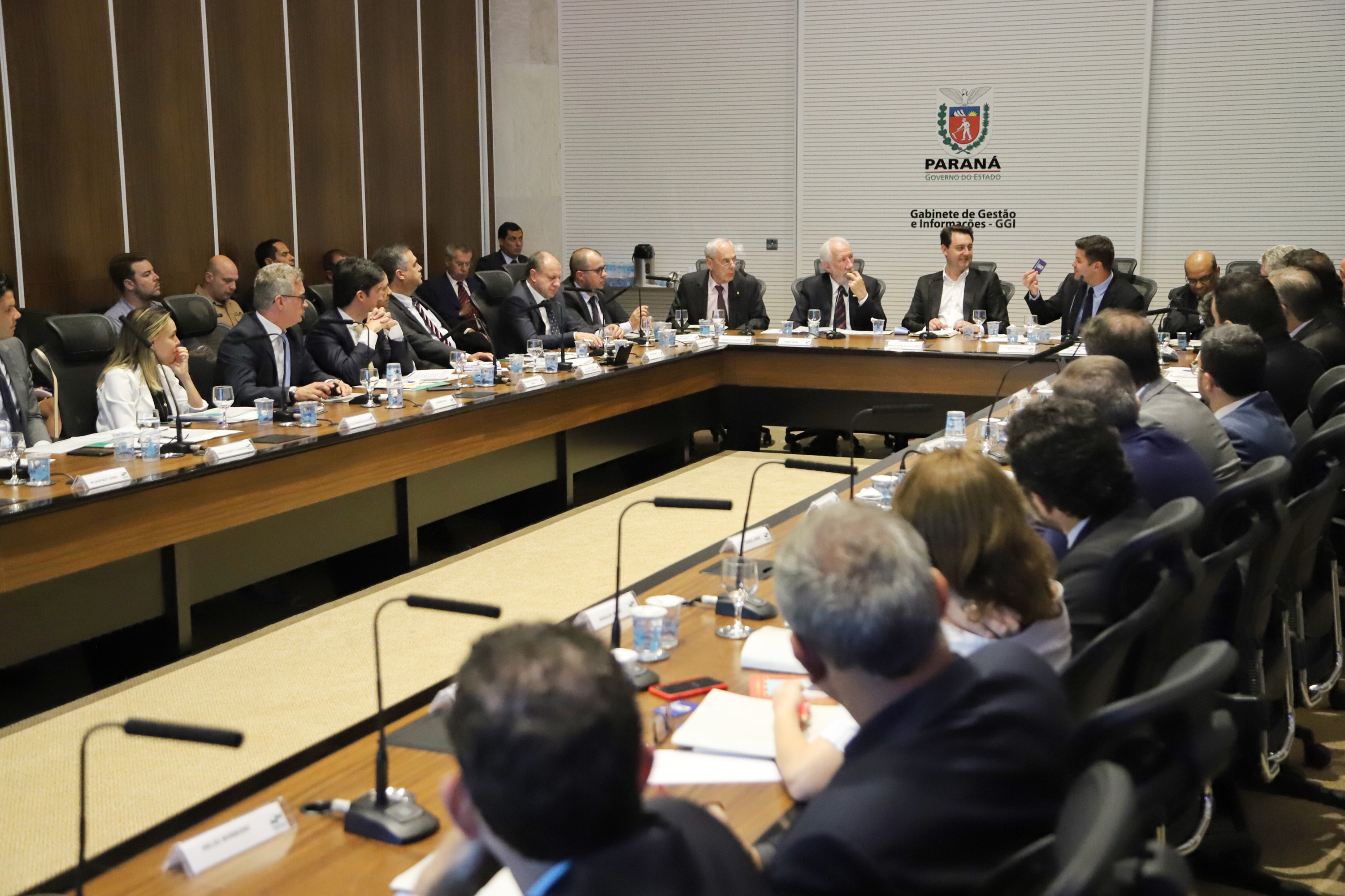 Governador Carlos Massa Ratinho Junior durante a primeira reunião de trabalho com a equipe de secretários de Estado. - Curitiba, 02/01/2019 - Foto: José Fernando Ogura/ANPr