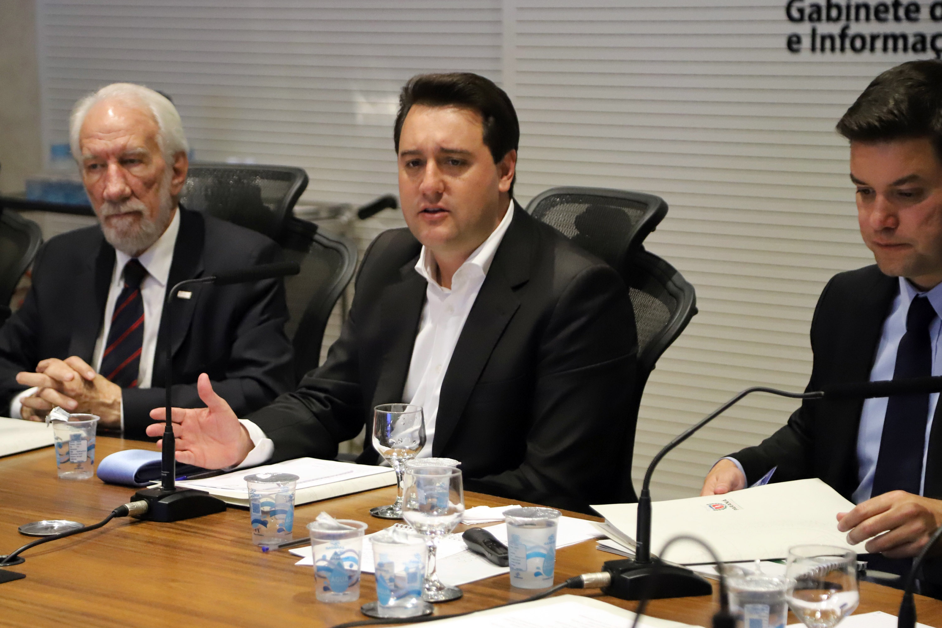 Governador Carlos Massa Ratinho Junior durante a primeira reunião de trabalho com a equipe de secretários de Estado. - Curitiba, 02/01/2019 - Foto: José Fernando Ogura/ANPr
