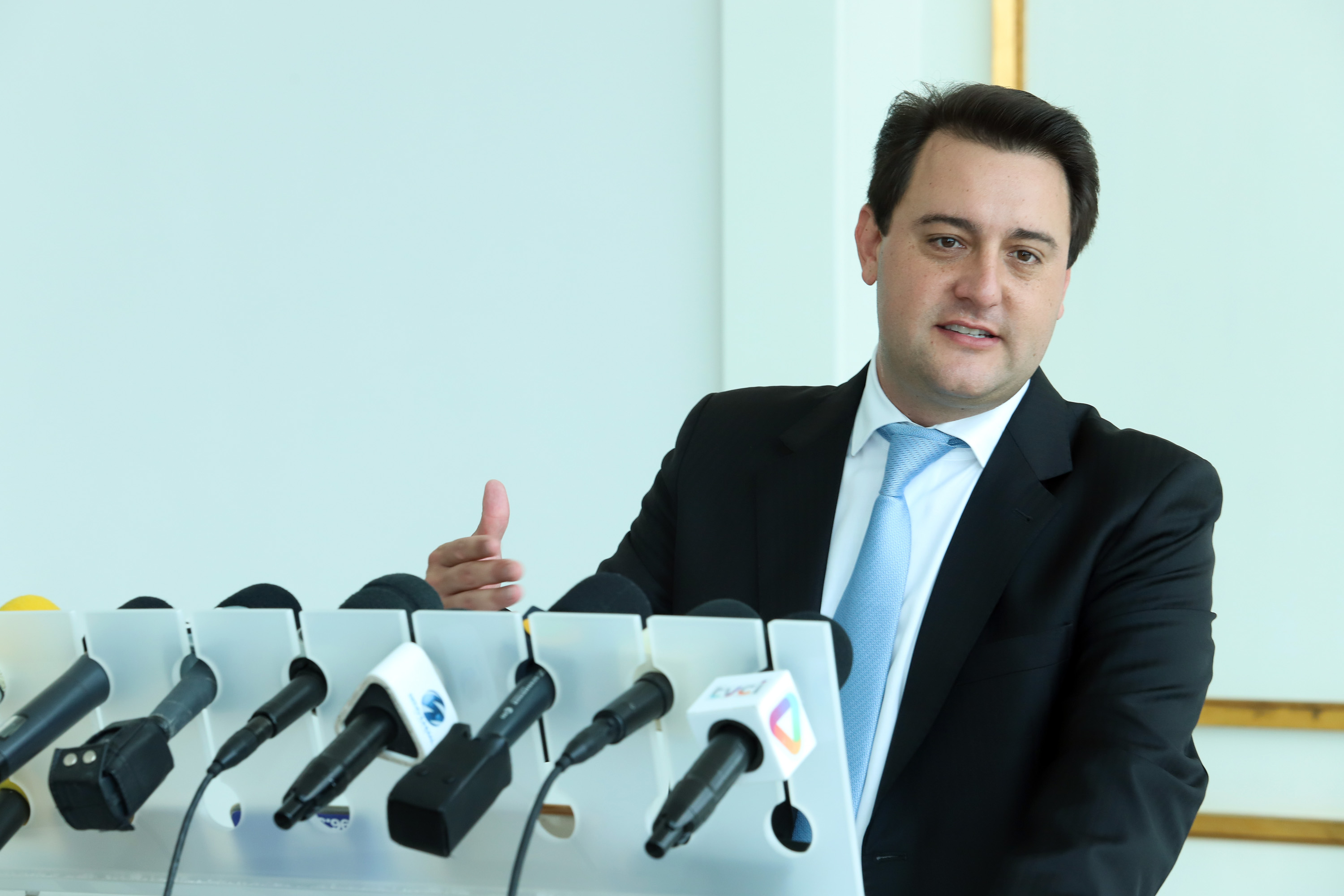 Governador Carlos Massa Ratinho Junior durante a primeira reunião de trabalho com a equipe de secretários de Estado. - Curitiba, 02/01/2019 - Foto: Rodrigo Félix Leal