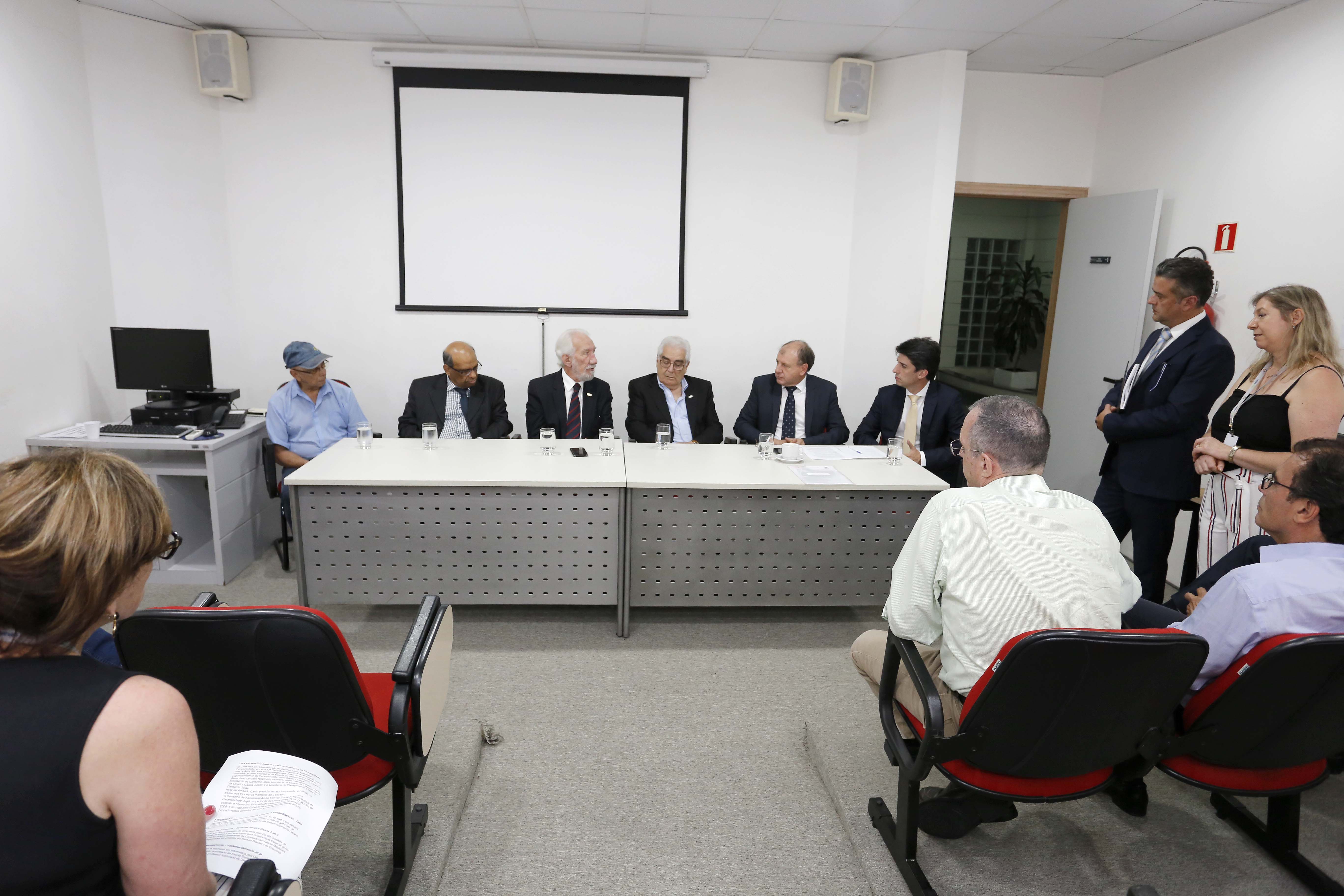 Posse do Conselho de Administração do Serviço Social Autônomo Paranacidade. Tomaram posse os secretários João Carlos Ortega, secretário do Desenvolvimento Urbano; René de Oliveira Garcia Júnior, secretário da Fazenda e Valdemar Bernardo Jorge, secretário do Planejamento. A solenidae contou com a presença do vice governador Darcia Piana. ? Curitiba, 02/01/2019 - Foto: Arnaldo Alves/ANPr