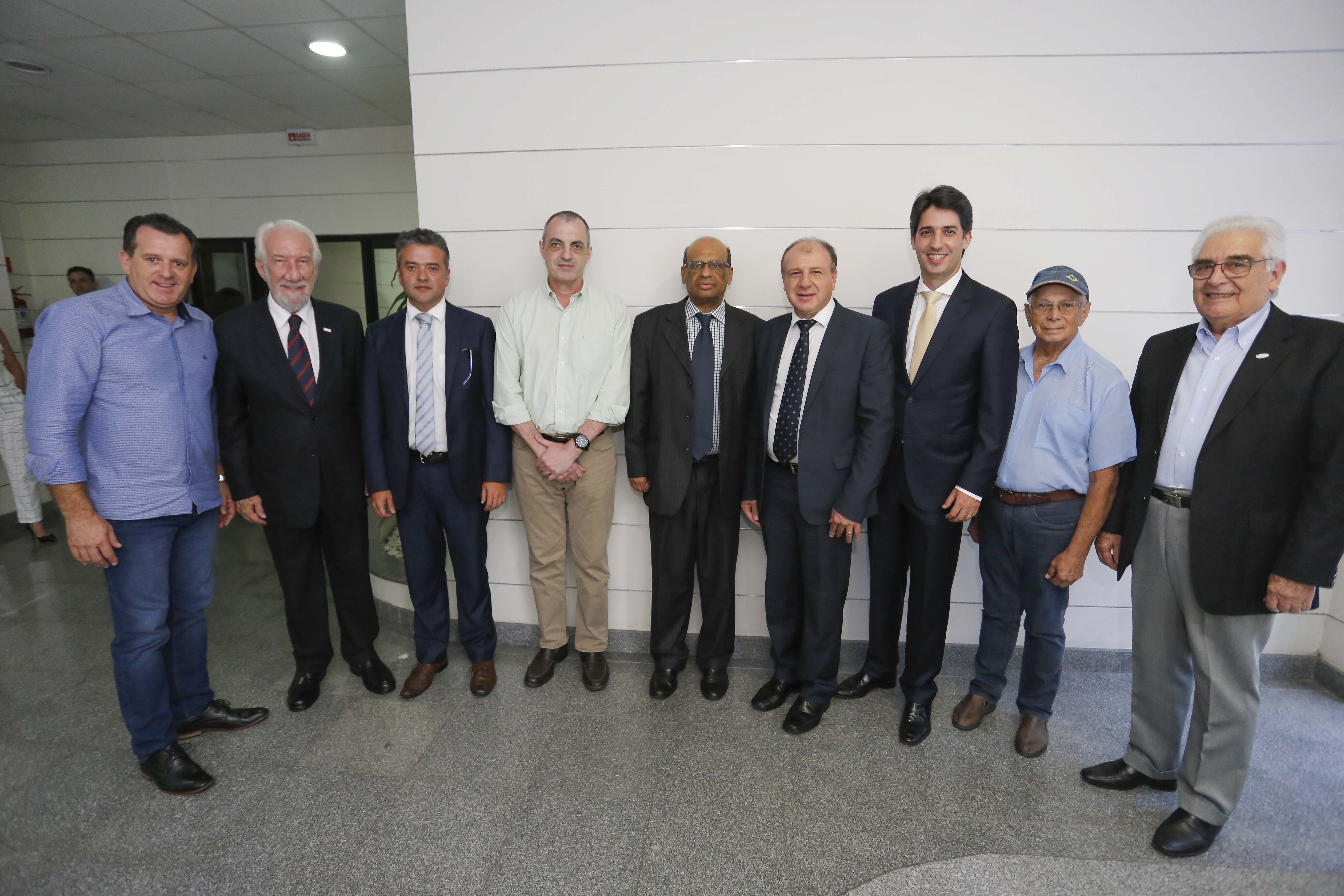 Posse do Conselho de Administração do Serviço Social Autônomo Paranacidade. Tomaram posse os secretários João Carlos Ortega, secretário do Desenvolvimento Urbano; René de Oliveira Garcia Júnior, secretário da Fazenda e Valdemar Bernardo Jorge, secretário do Planejamento. ? Curitiba, 02/01/2019 - Foto: Arnaldo Alves/ANPr