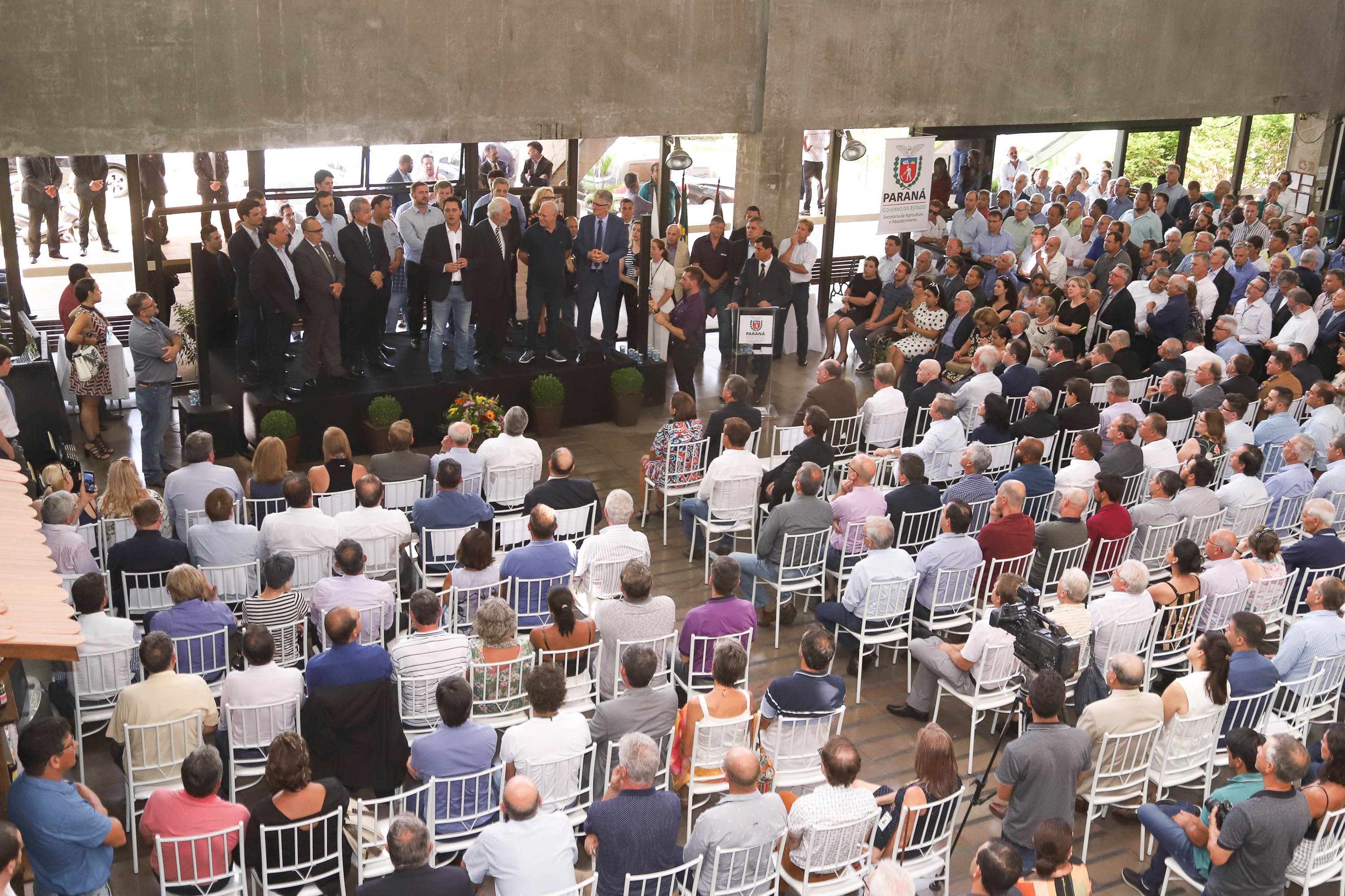 Governador Carlos Massa Ratinho Junior participa da posse do secretário da Agricultura e Abastecimento, Norberto Ortigara. - Curitiba, 03/01/2018 - Foto: Rodrigo Félix Leal