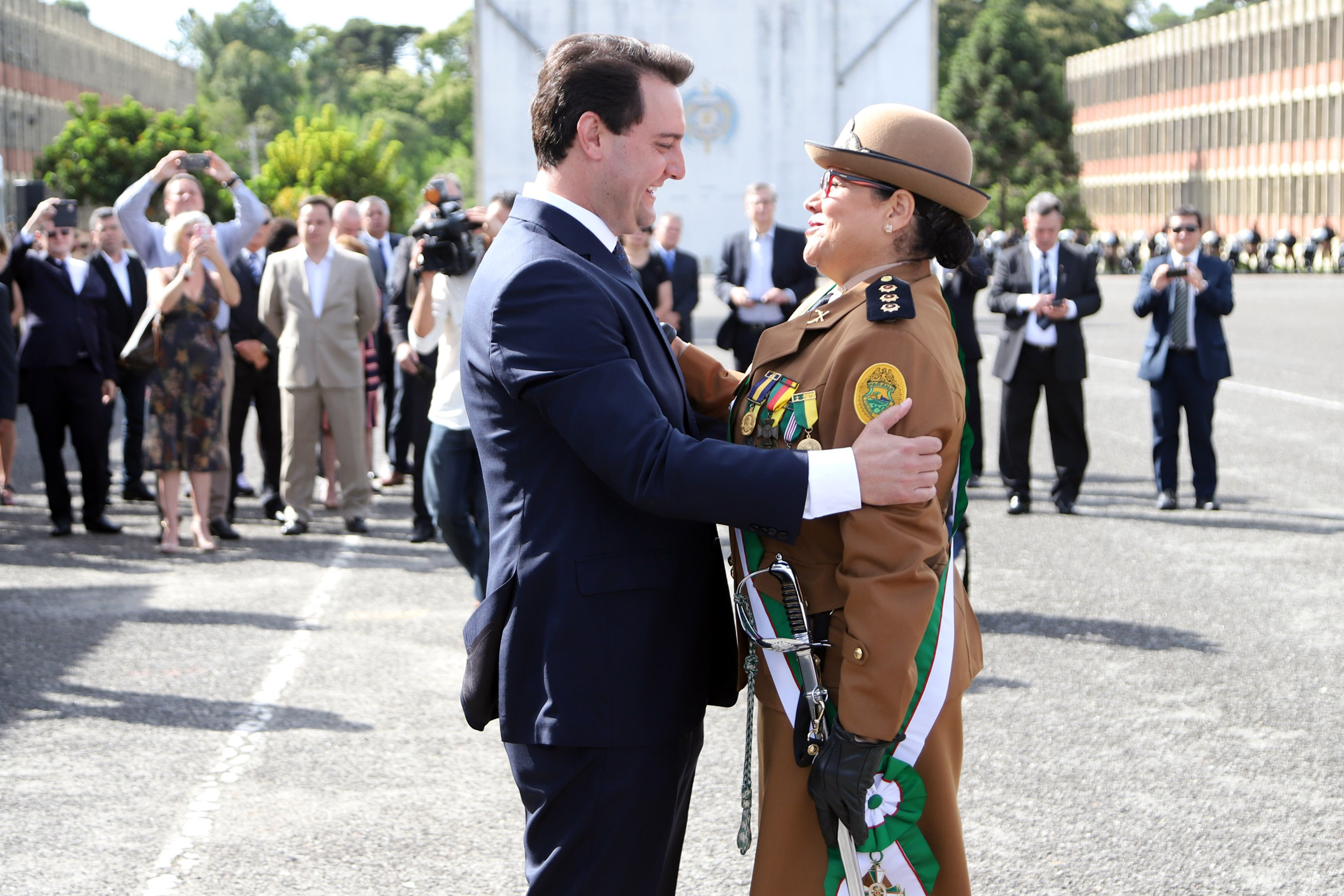 Governador Carlos Massa Ratinho Júnior participa da cerimônia de troca de comando da Polícia Militar do Paraná. O novo camandante-geral é o coronel Péricles de Matos. Ele substitui no cargo a coronel Audilene Dias Rocha. - Curitiba, 08/01/2019 - Foto: José Fernando Ogura/ANPr