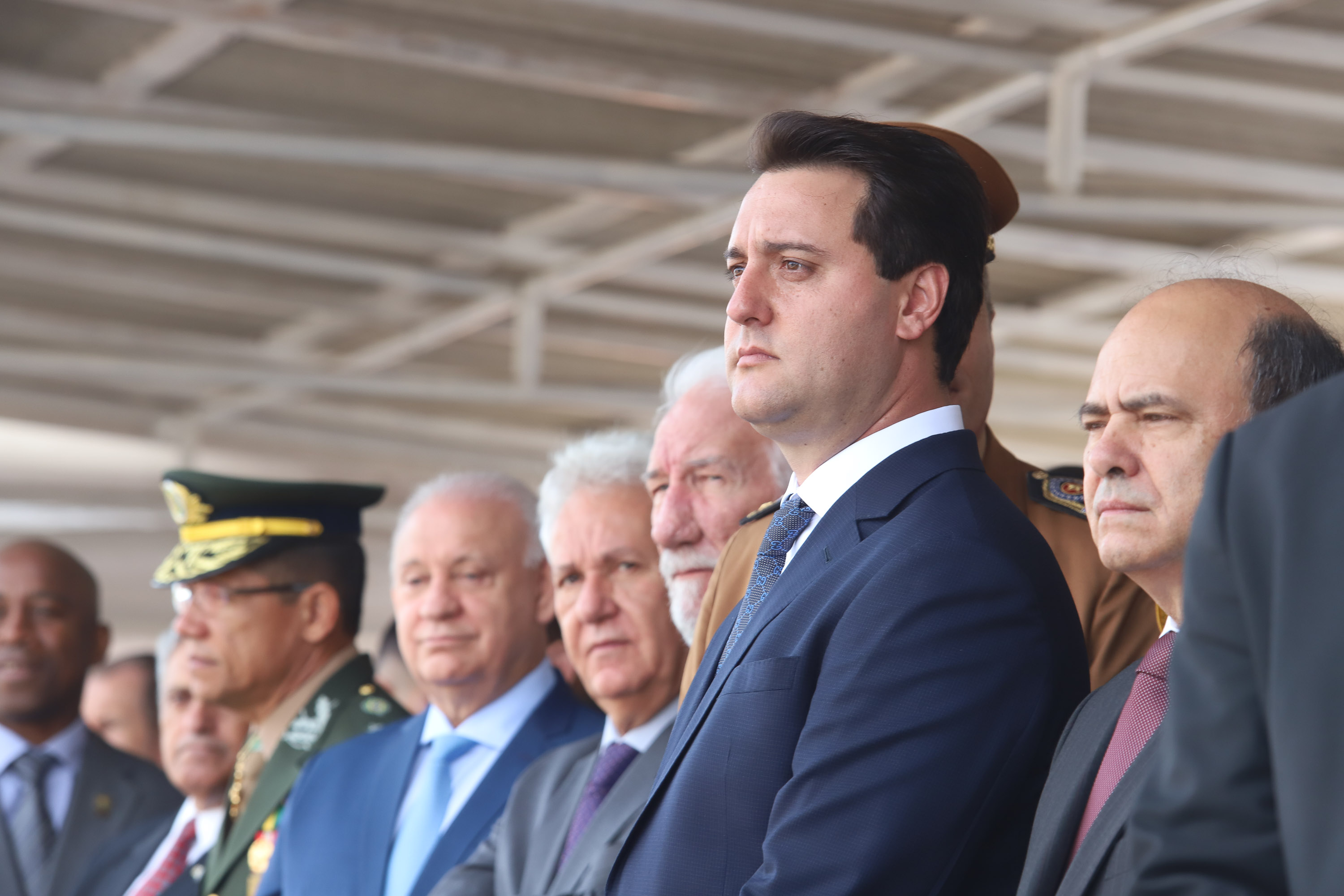 Governador Carlos Massa Ratinho Júnior participa da cerimônia de troca de comando da Polícia Militar do Paraná. O novo camandante-geral é o coronel Péricles de Matos. Ele substitui no cargo a coronel Audilene Dias Rocha. - Curitiba, 08/01/2019 - Foto: Rodrigo Félix Leal