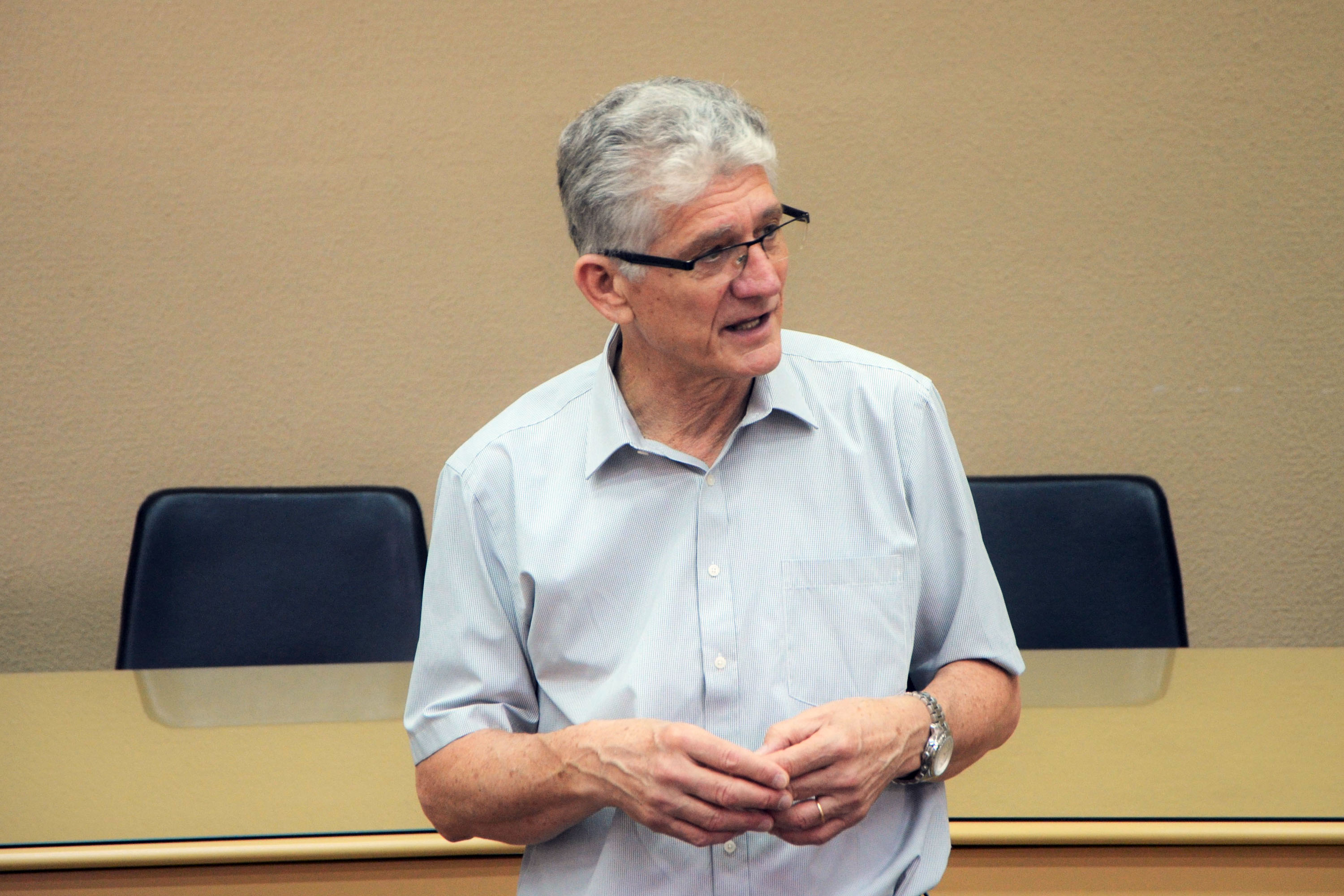 O secretário da Agricultura e do Abastecimento, Norberto Ortigara (foto), deu posse nesta terça-feira (8) à nova diretoria da Agência de Defesa Agropecuária do Paraná (Adapar). O médico veterinário Otamir Cesar Martins assumiu a presidência, em substituição ao também veterinário Inácio Afonso Kroetz que dirigiu a empresa desde 2011, quando foi criada. - Curitiba, 08/01/2019 - Foto: Divulgação SEAB