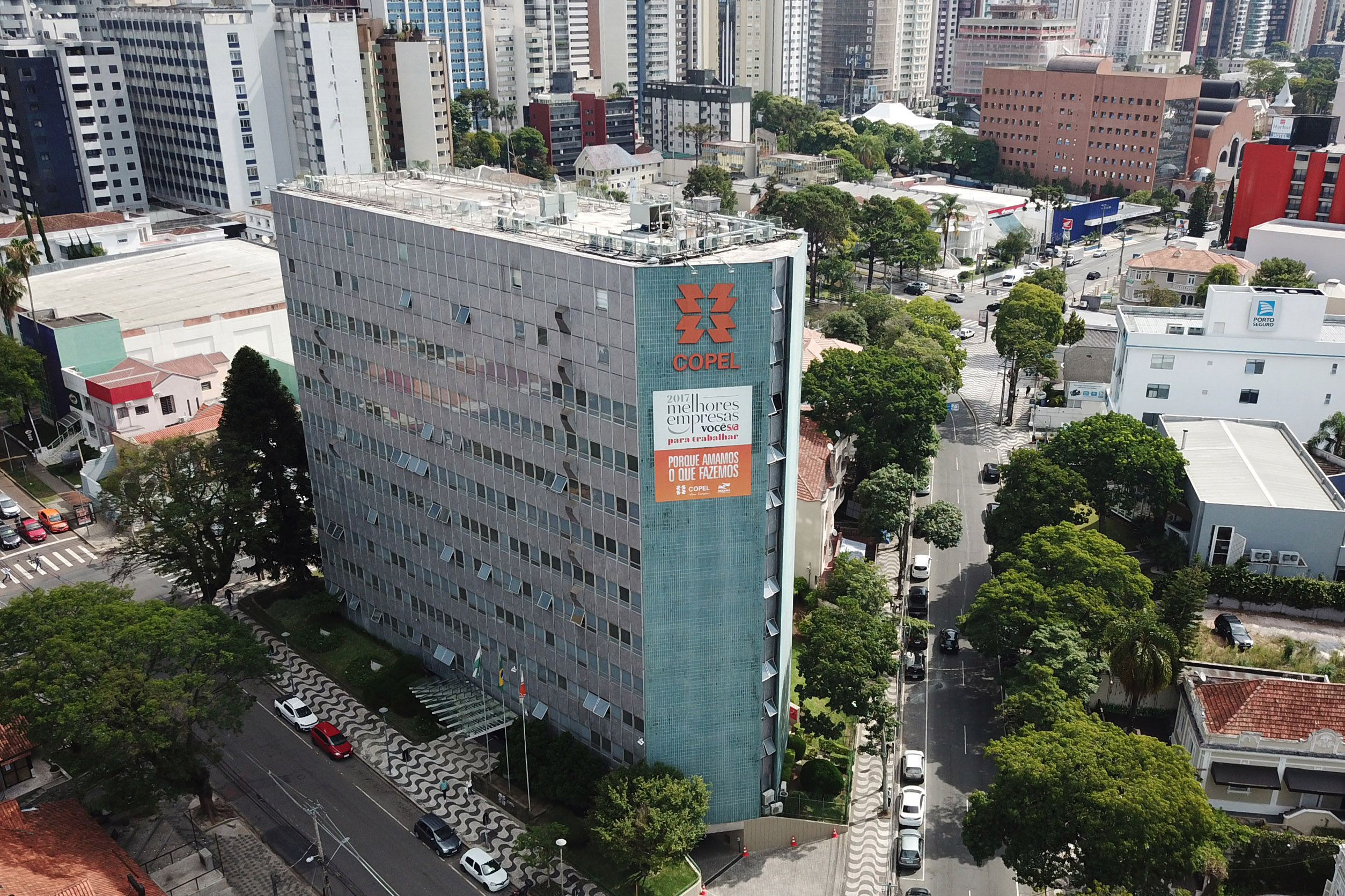 Defensor da parceria com a iniciativa privada, sobretudo para alavancar investimentos na área de infraestrutura, o governador Carlos Massa Ratinho Junior já deixou claro que a Copel e a Sanepar são intocáveis e não serão privatizadas em seu governo. _ Curitiba, 18/01/2019 - Foto: Arquivo ANPr
