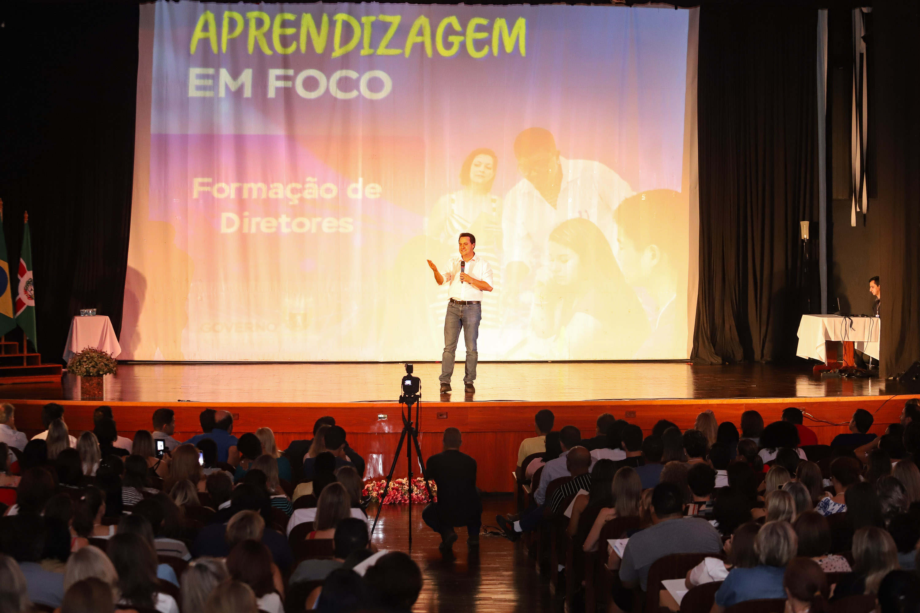 Governador Carlos Massa Ratinho Junior participa do Seminário Aprendizagem em Foco 2019. O evento é organizado pela Secretaria de Estado da Educação e direcionado aos diretores das 2,1 mil escolas estaduais, chefes dos Núcleos Regionais de Educação e coordenadores pedagógicos das regionais. O seminário acontece no Centro de Capacitação de Faxinal do Céu, no município de Pinhão (Centro-Sul). - Faxinal do Céu, Pinhão, 22/01/2019 - Foto: Rodrigo Félix Leal